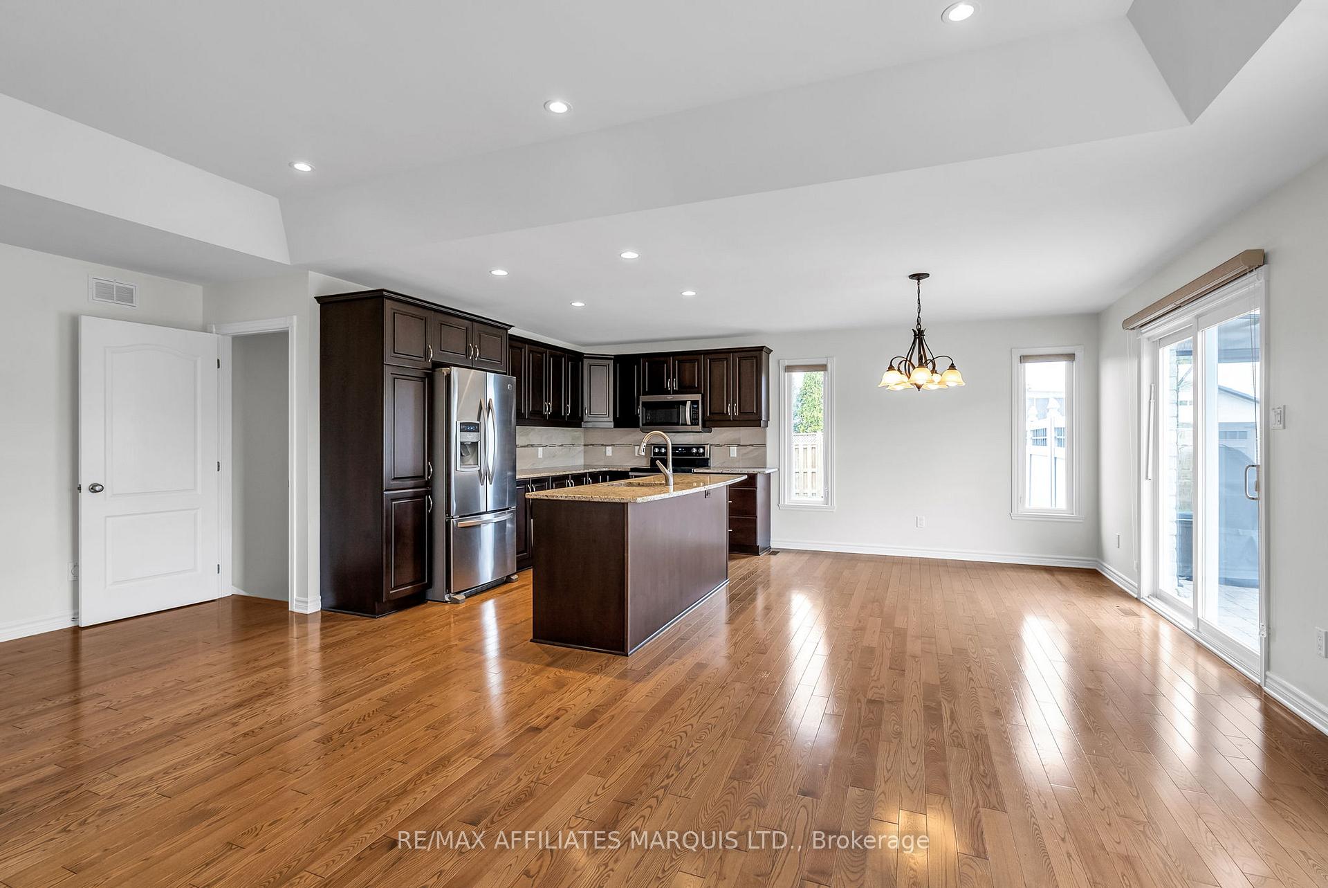 Photo 25 of 2125 Concorde Avenue, Cornwall — HOMEH