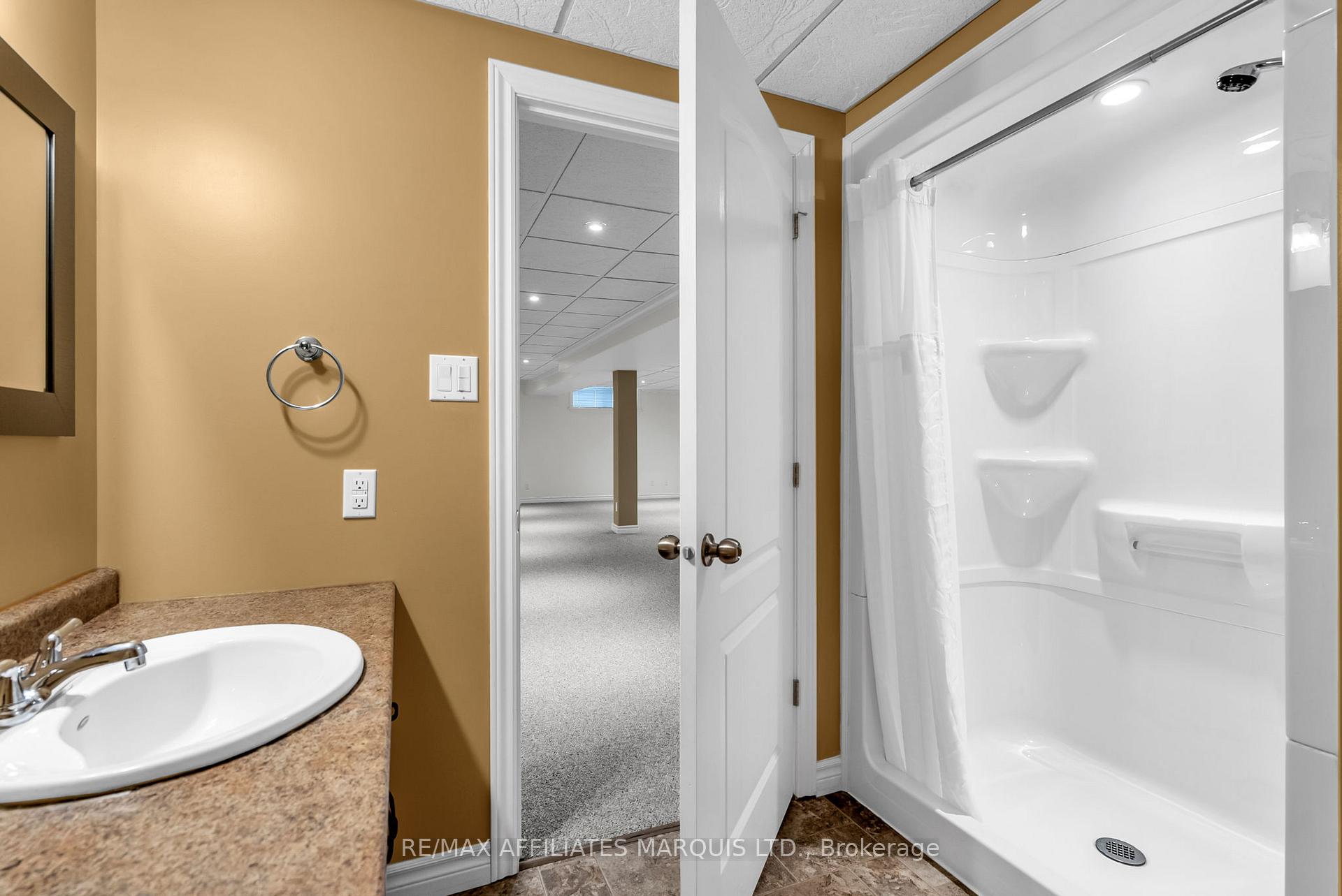 Photo 41 of 2125 Concorde Avenue, Cornwall — HOMEH