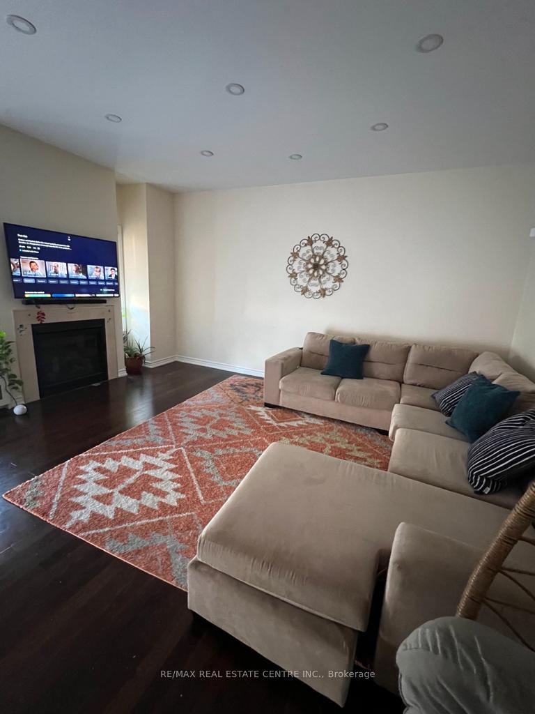 Photo 7 of 15 Lola Crescent, Brampton, Northwest Brampton — HOMEH