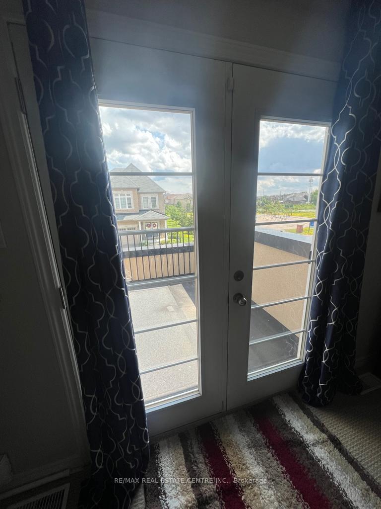 Photo 43 of 15 Lola Crescent, Brampton, Northwest Brampton — HOMEH