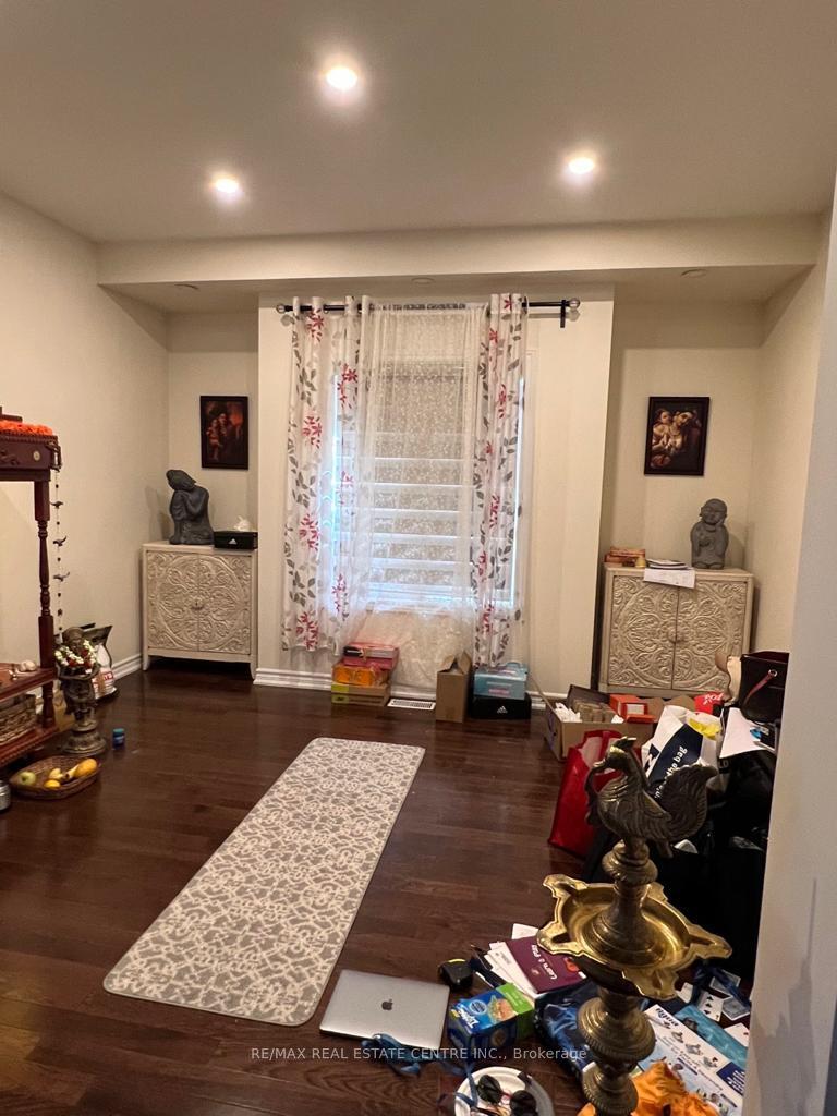 Photo 25 of 15 Lola Crescent, Brampton, Northwest Brampton — HOMEH