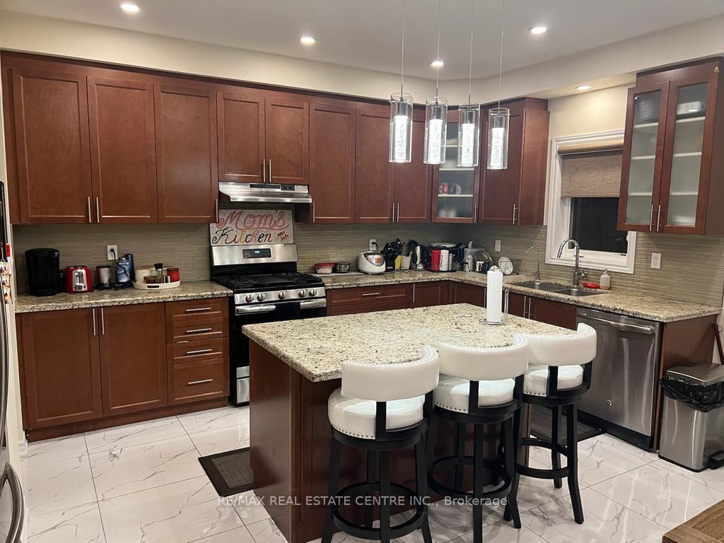 Photo 27 of 15 Lola Crescent, Brampton, Northwest Brampton — HOMEH
