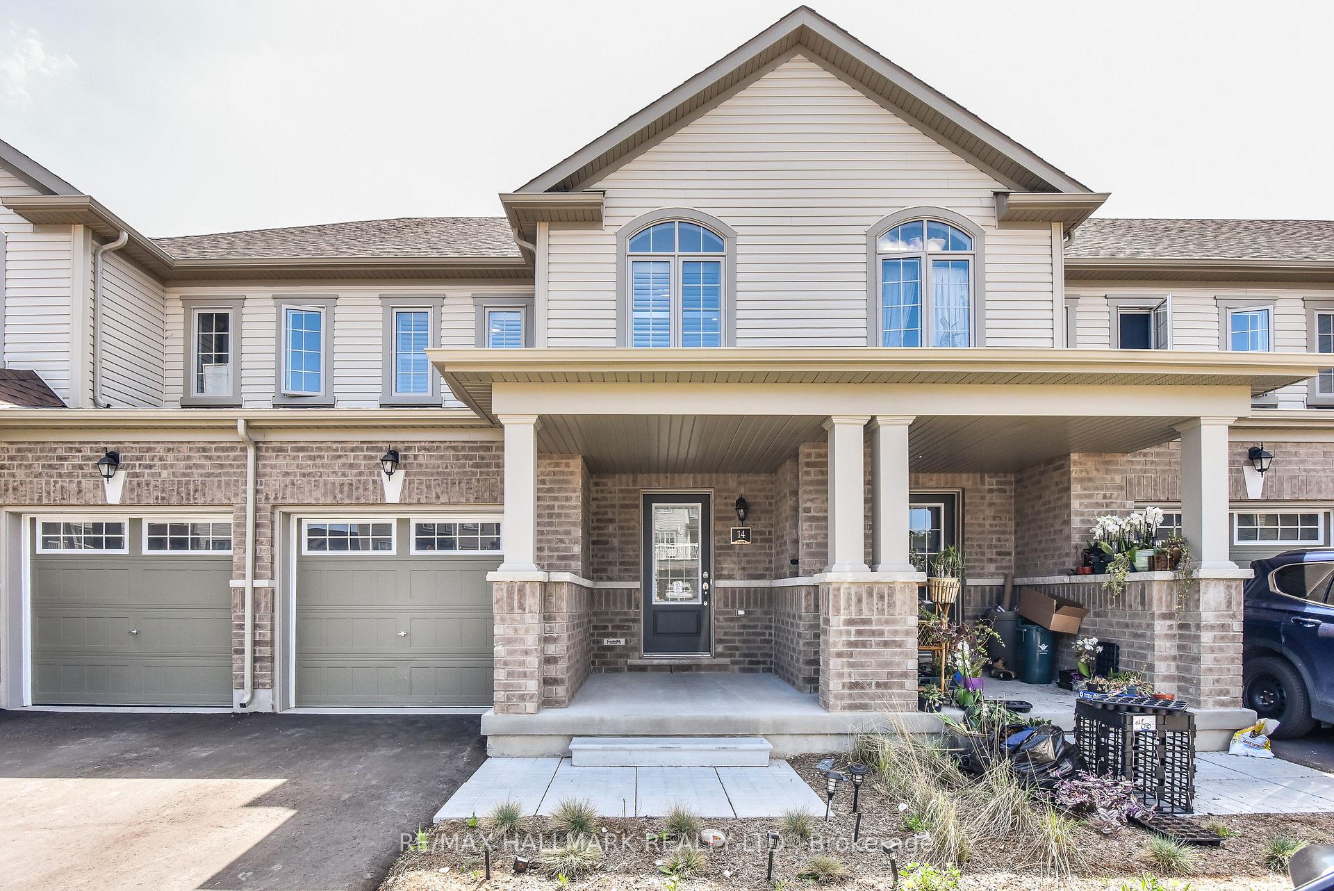 Front of Unit 14, 740 Linden Drive