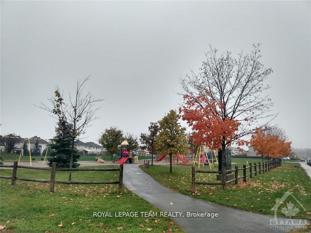 Photo 3 of 403 Fosterbrook Way, Ottawa, Barrhaven - Cedargrove/Fraserdale — HOMEH
