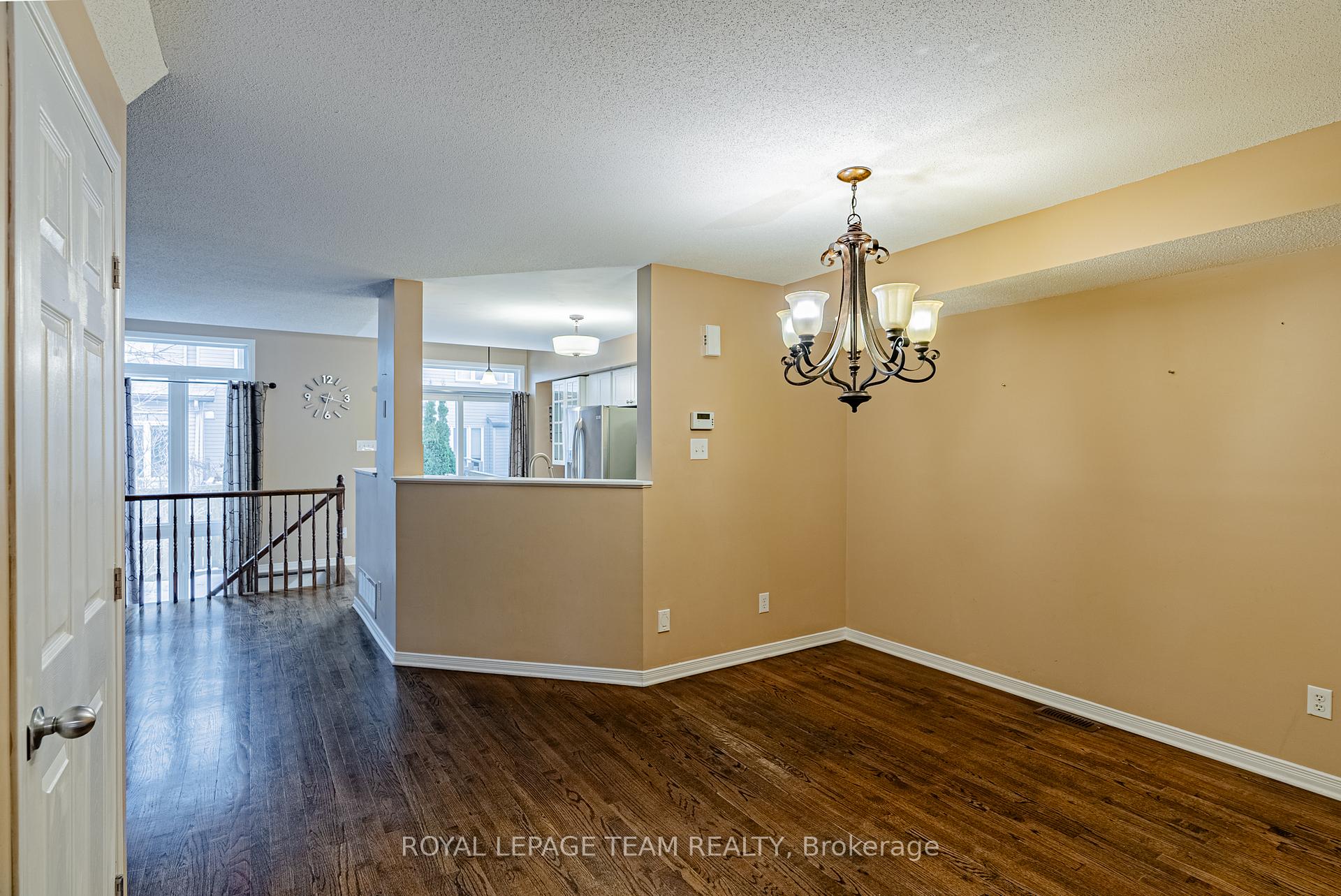 Photo 12 of 403 Fosterbrook Way, Ottawa, Barrhaven - Cedargrove/Fraserdale — HOMEH
