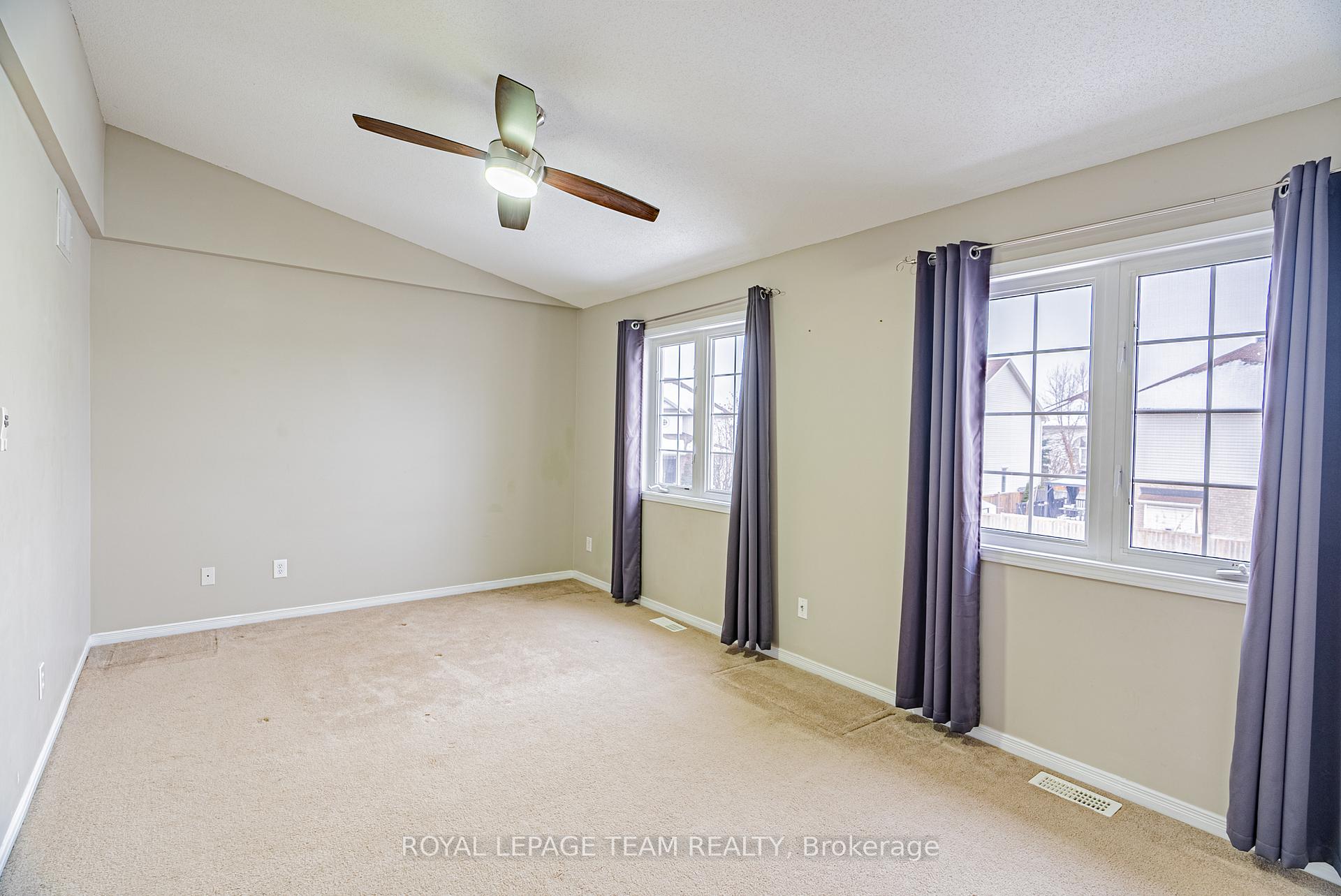 Photo 26 of 403 Fosterbrook Way, Ottawa, Barrhaven - Cedargrove/Fraserdale — HOMEH