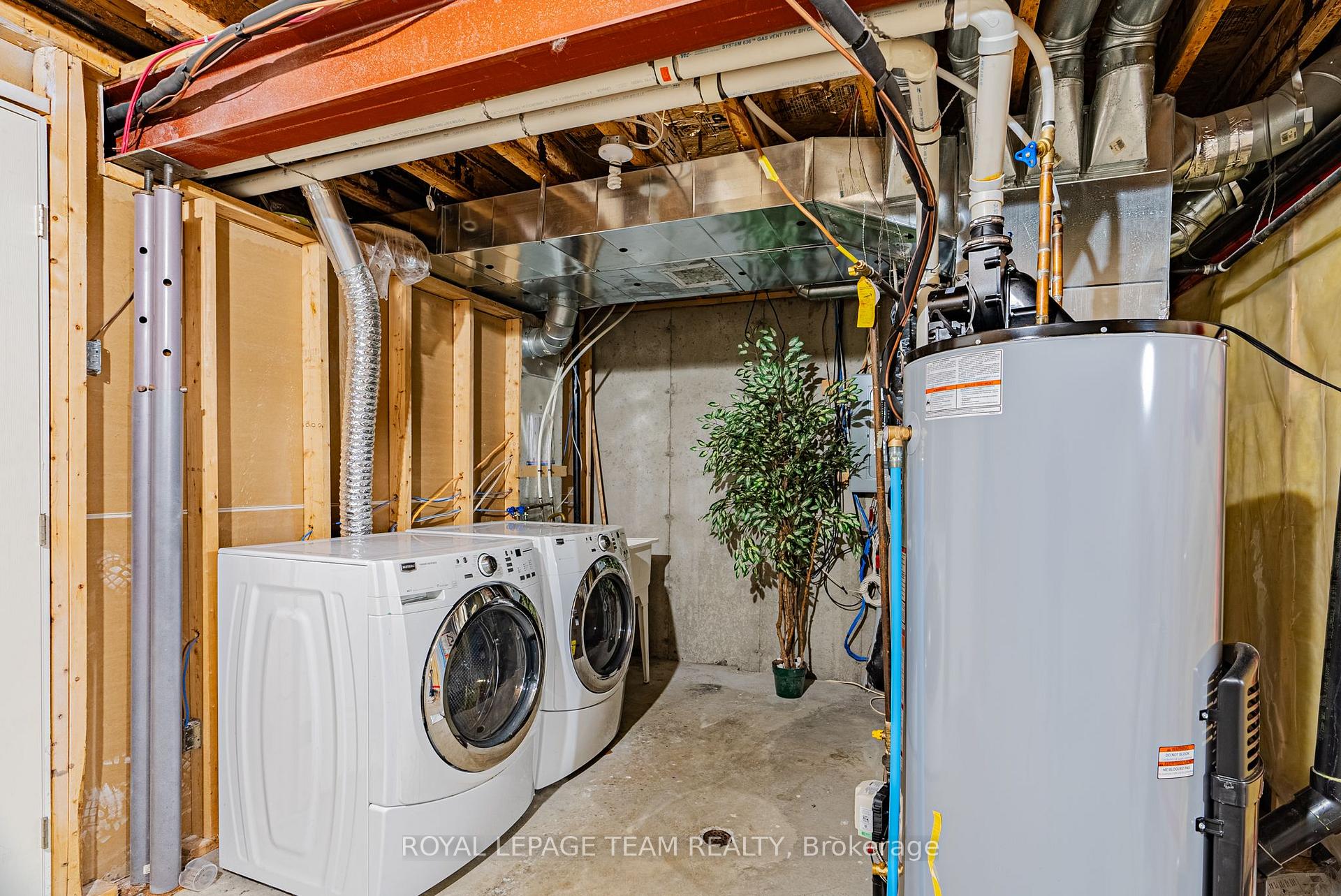 Photo 32 of 403 Fosterbrook Way, Ottawa, Barrhaven - Cedargrove/Fraserdale — HOMEH