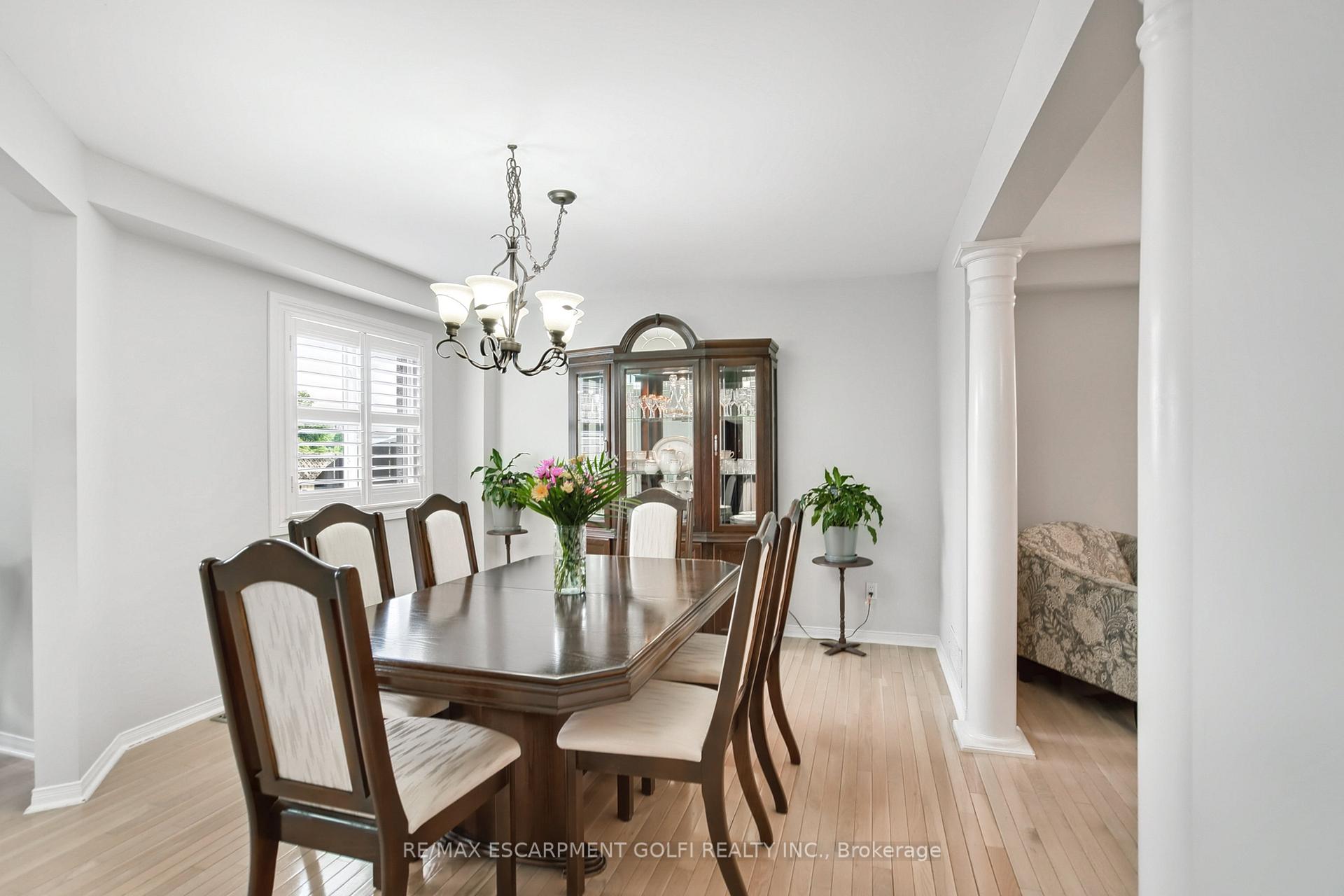 Photo 9 of 317 Jacqueline Boulevard, Hamilton, Allison — HOMEH