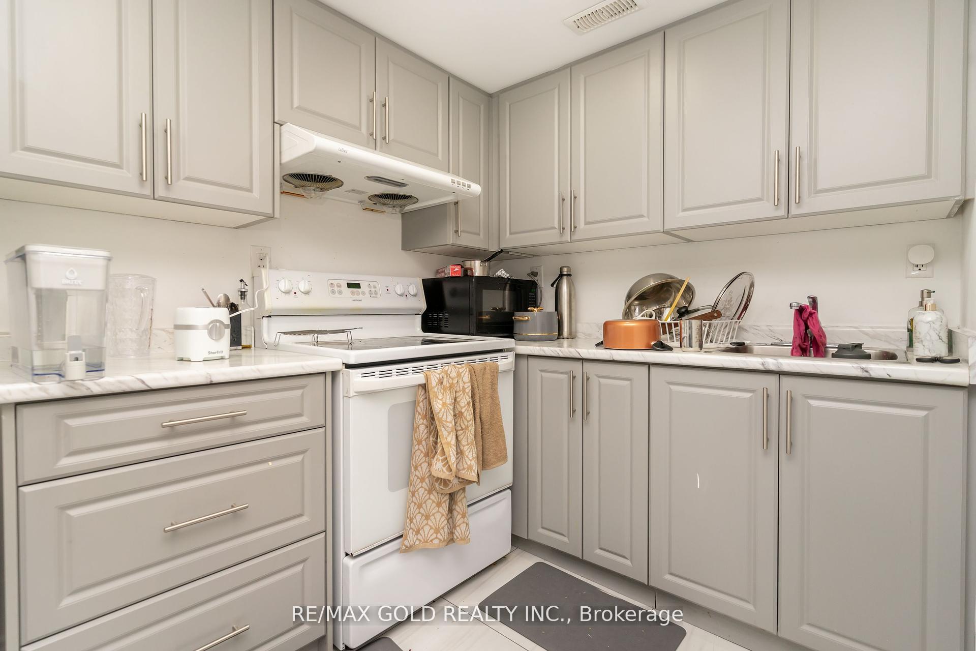 Photo 55 of 21 Argyle Crescent, Brampton, Avondale — HOMEH