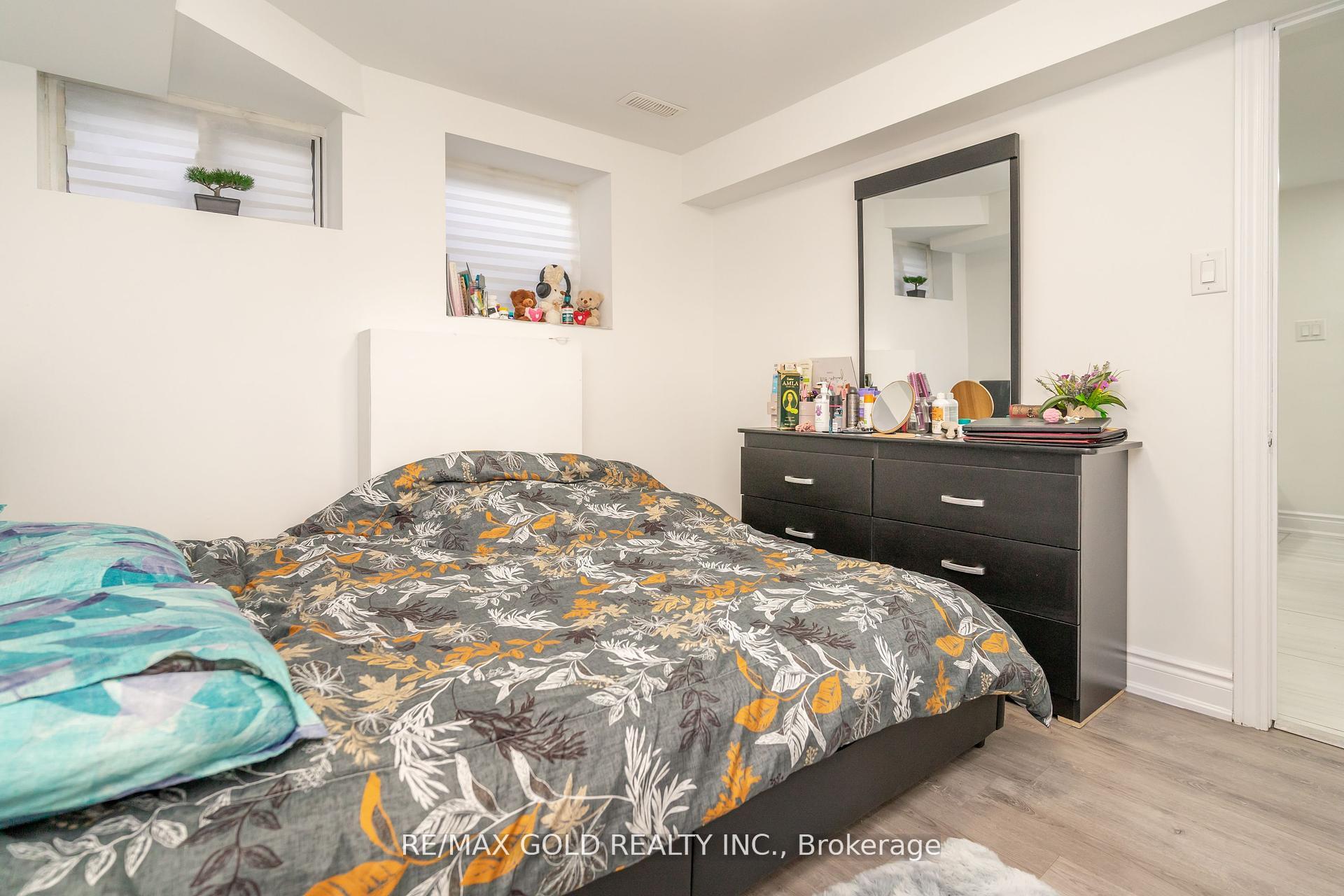 Photo 77 of 21 Argyle Crescent, Brampton, Avondale — HOMEH