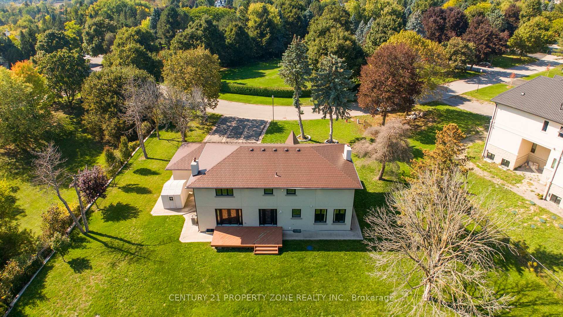 Photo 6 of 14 Huttonville Drive, Brampton, Huttonville — HOMEH