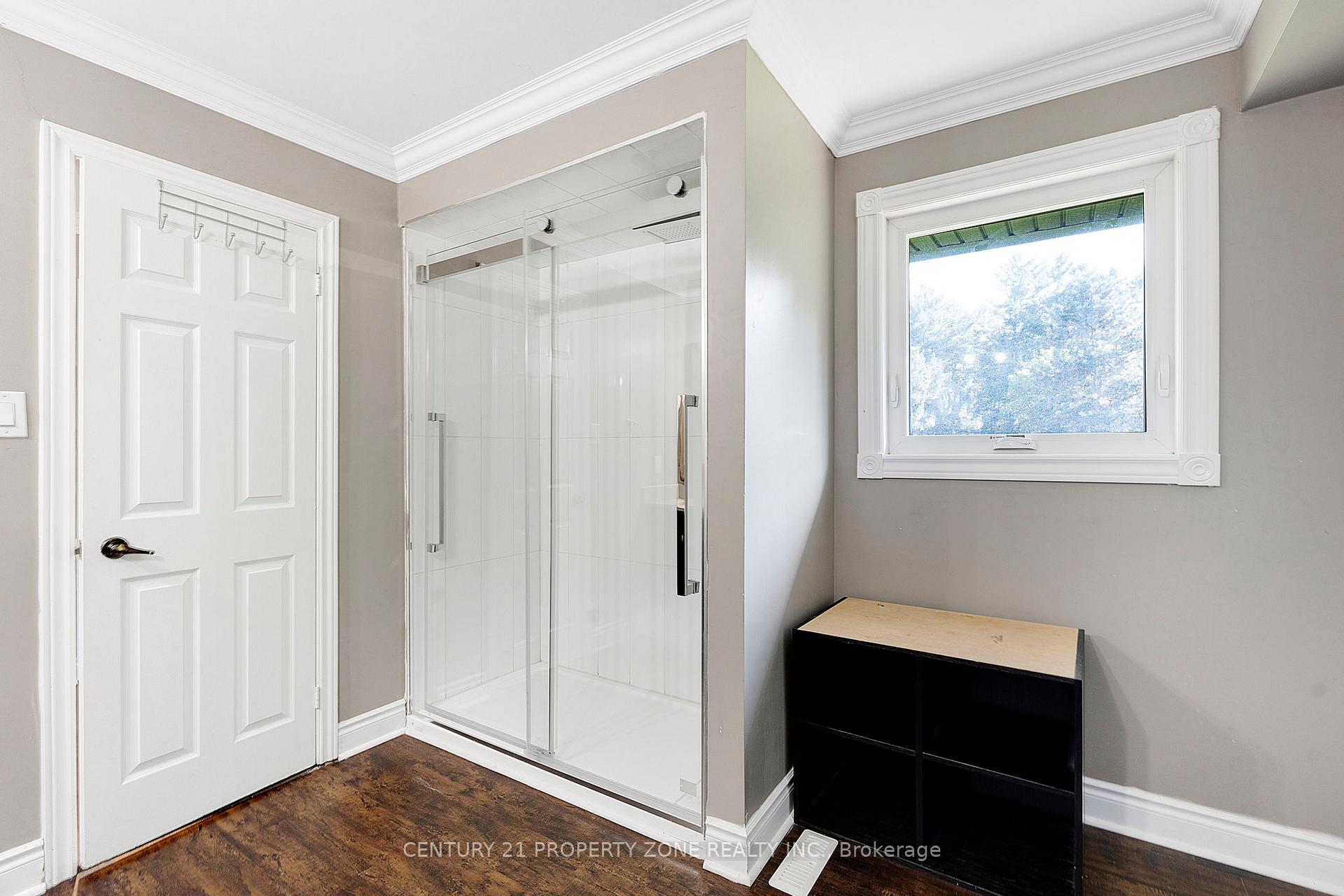 Photo 29 of 14 Huttonville Drive, Brampton, Huttonville — HOMEH