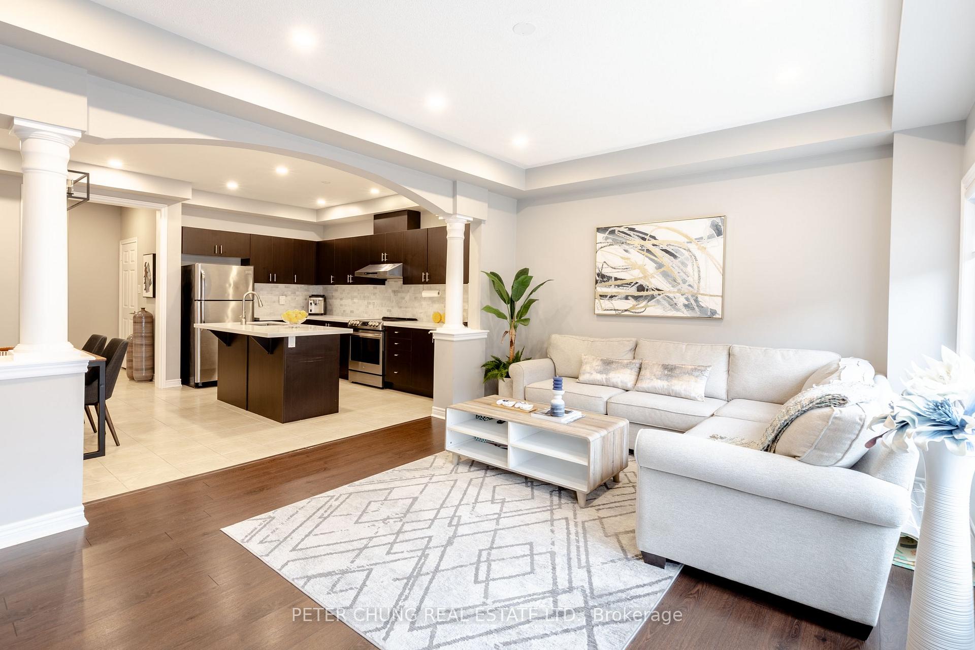 Photo 4 of 29 Upper Greensborough Drive, Markham, Greensborough — HOMEH