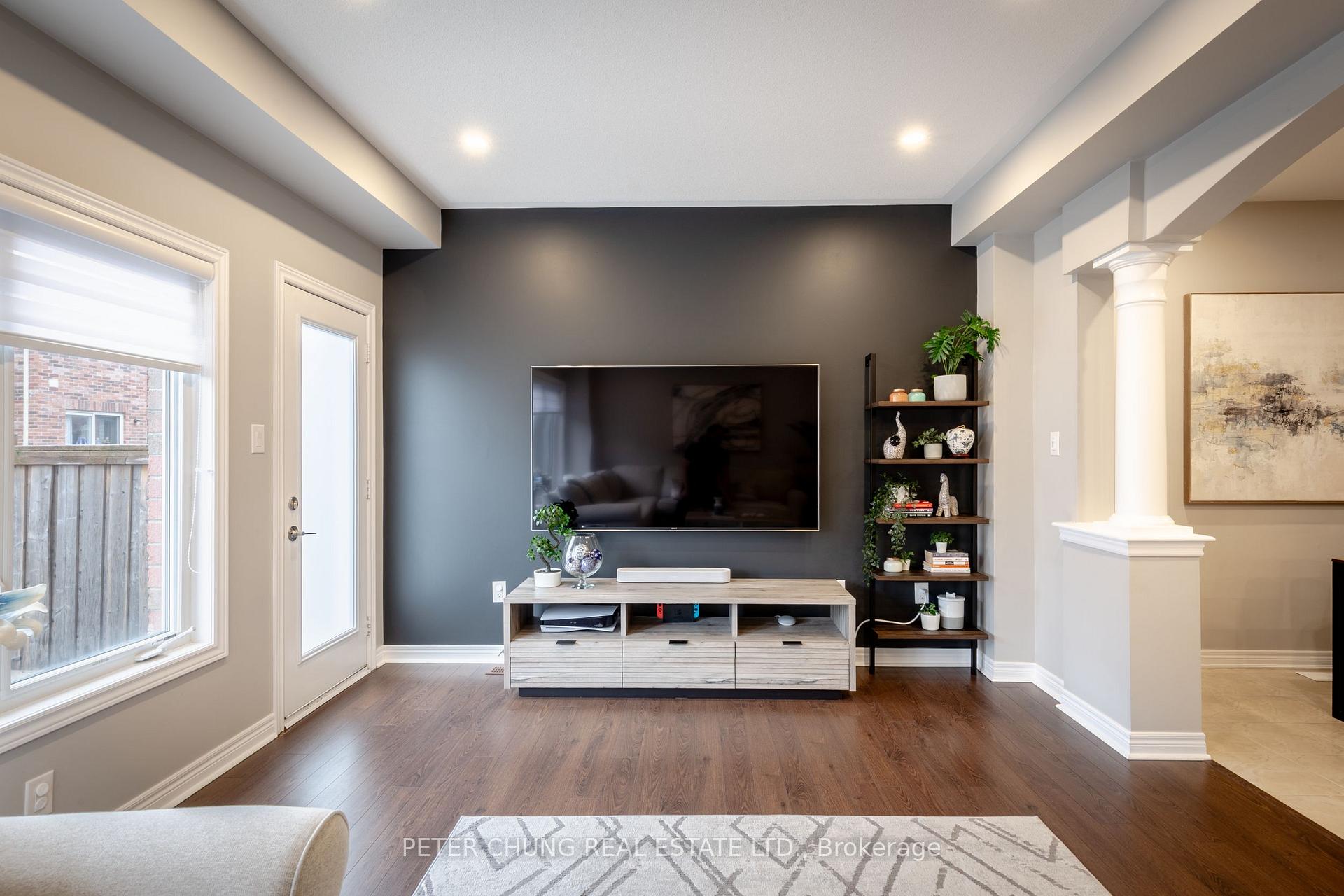 Photo 5 of 29 Upper Greensborough Drive, Markham, Greensborough — HOMEH
