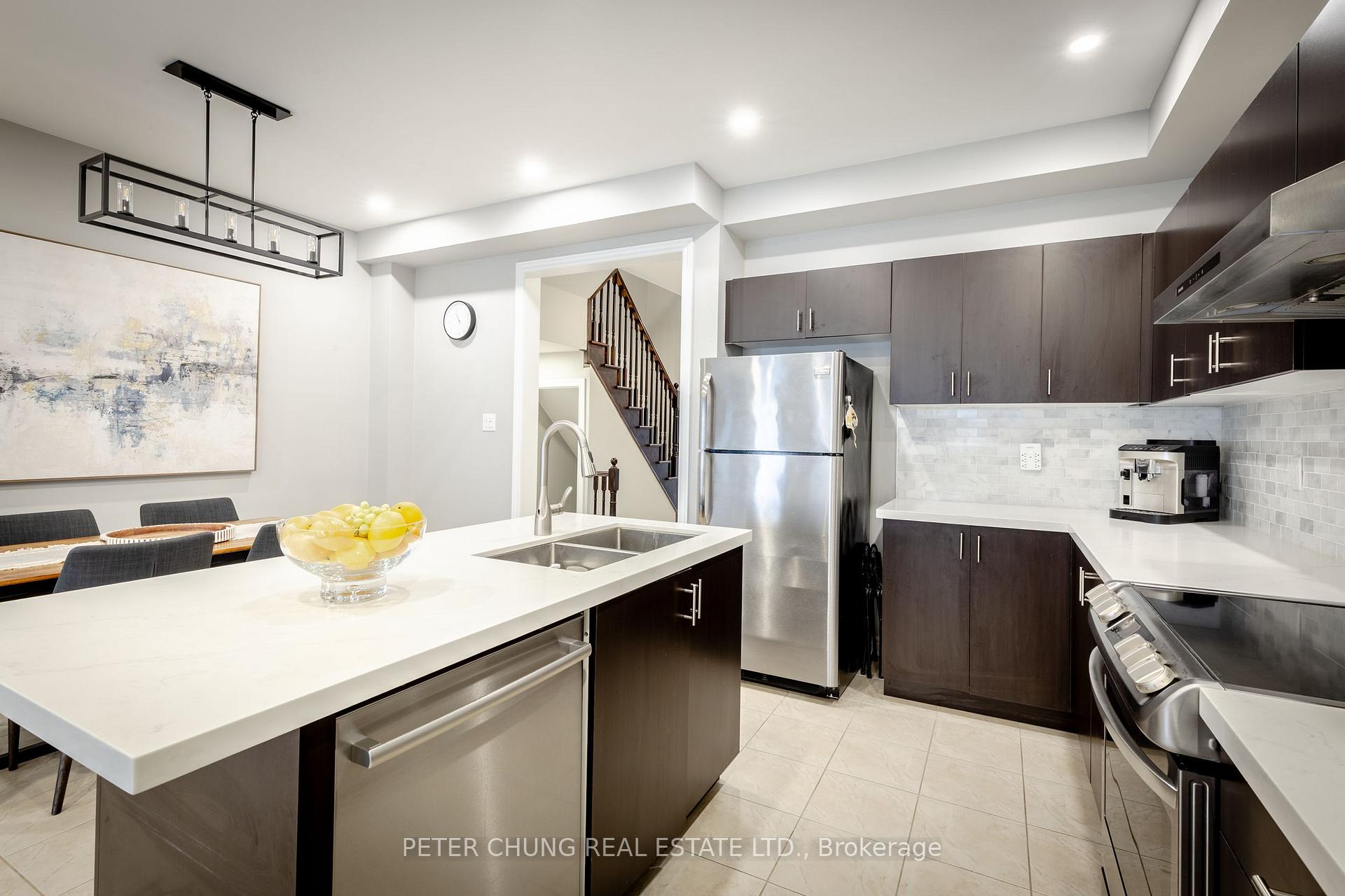 Photo 8 of 29 Upper Greensborough Drive, Markham, Greensborough — HOMEH