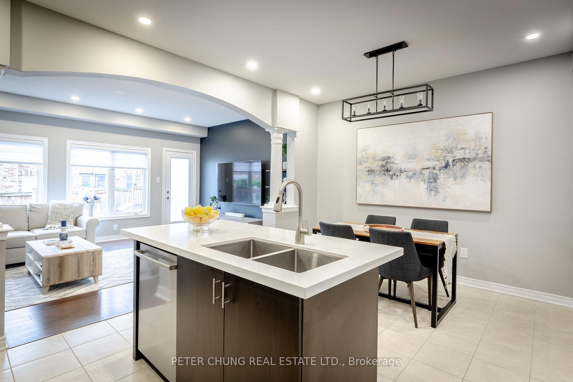 Photo 10 of 29 Upper Greensborough Drive, Markham, Greensborough — HOMEH