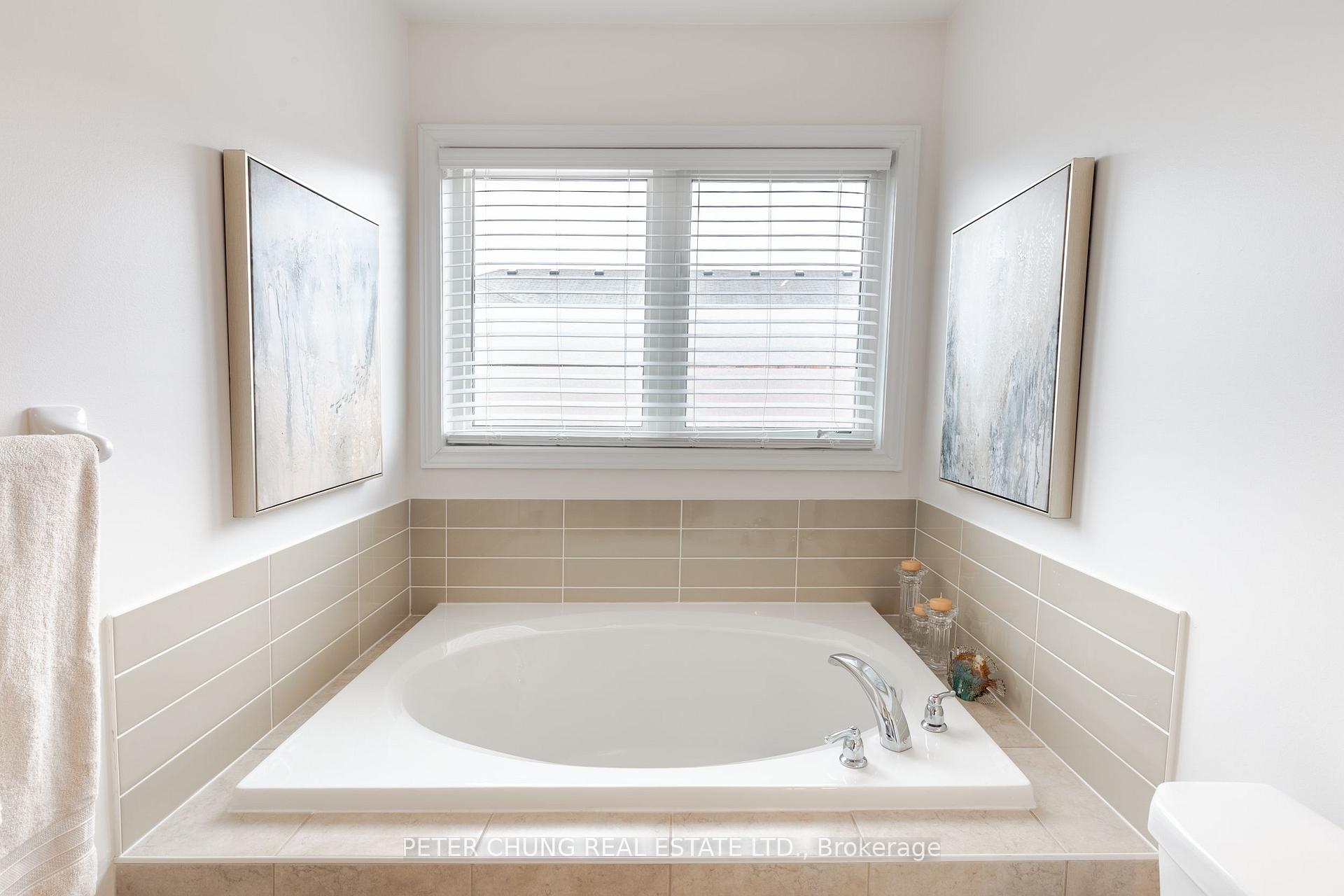 Photo 21 of 29 Upper Greensborough Drive, Markham, Greensborough — HOMEH