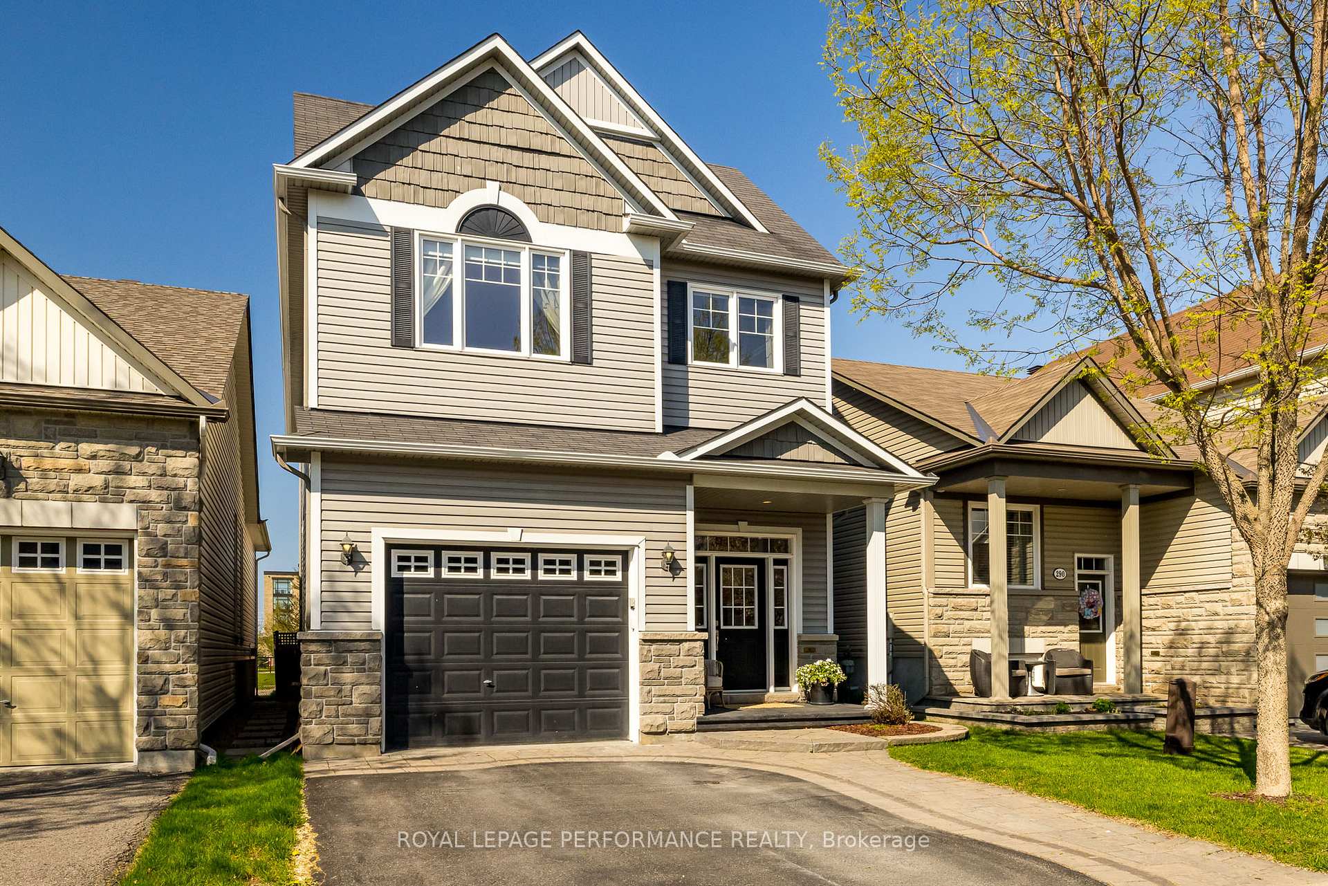 Front of 288 Harthill Way