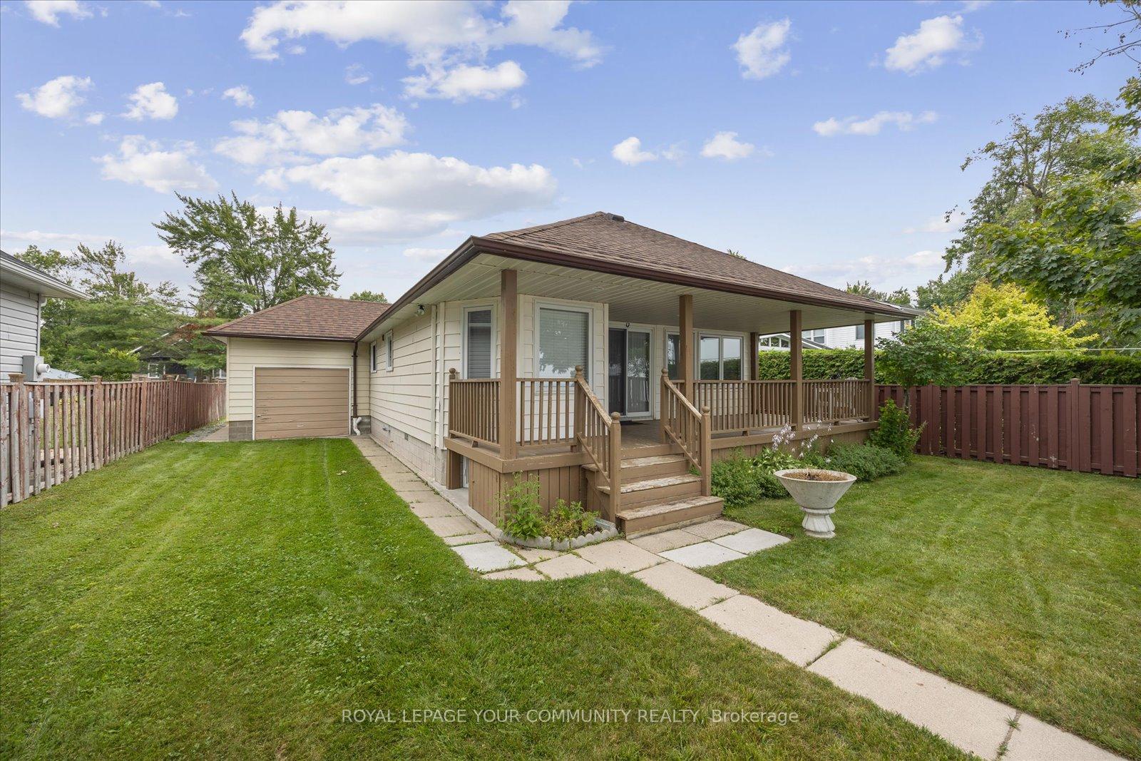 Front of 2762 Lone Birch Trail