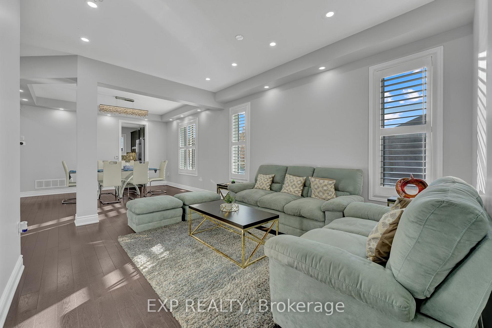 Photo 7 of 146 Whittington Drive, Hamilton, Meadowlands — HOMEH