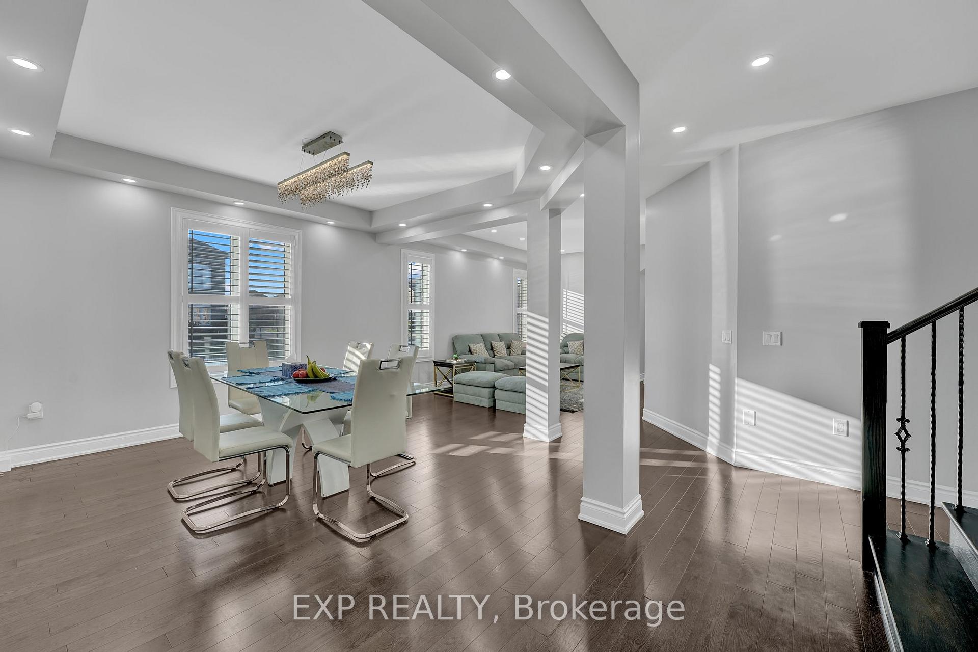 Photo 9 of 146 Whittington Drive, Hamilton, Meadowlands — HOMEH