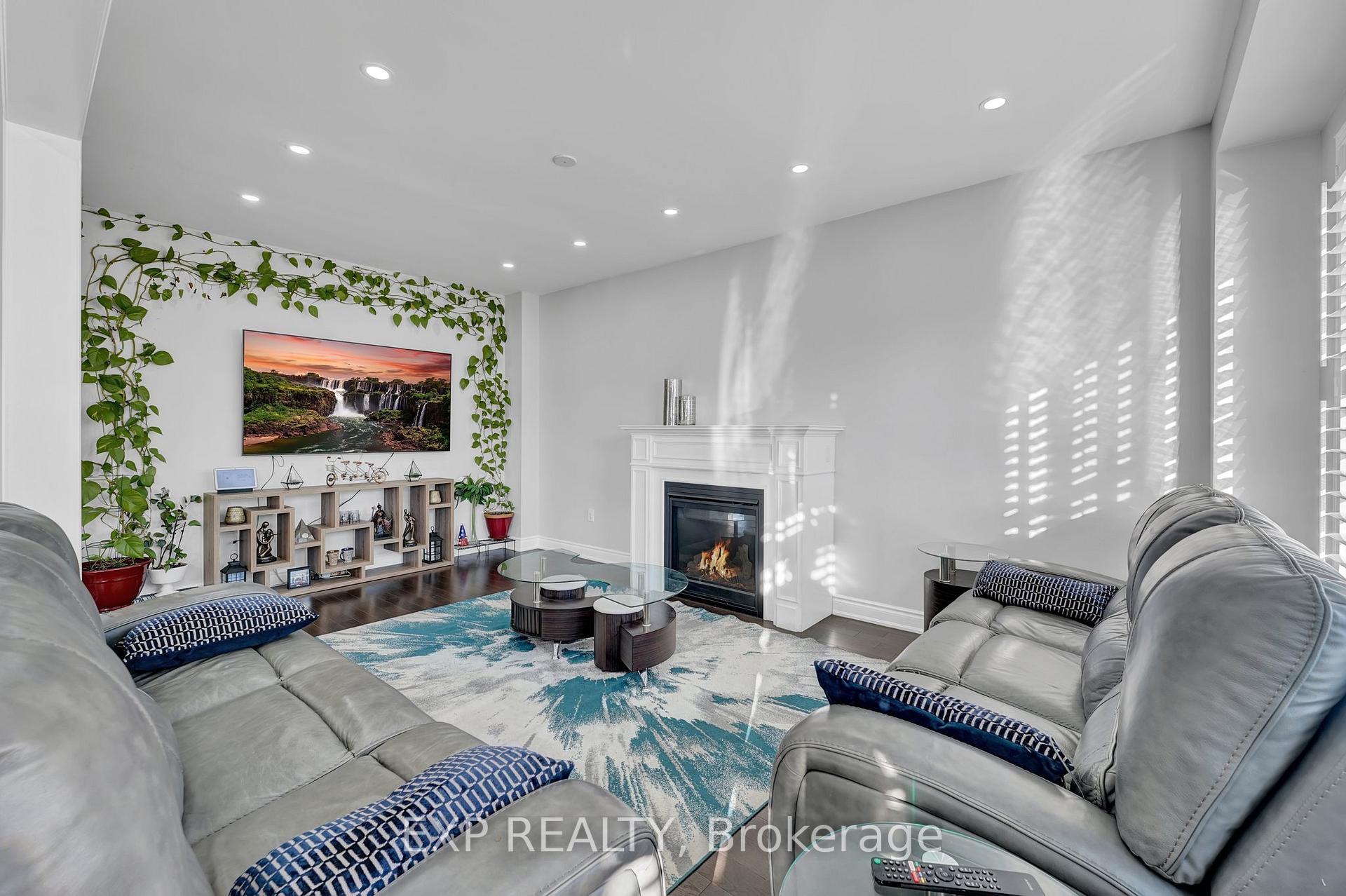 Photo 11 of 146 Whittington Drive, Hamilton, Meadowlands — HOMEH