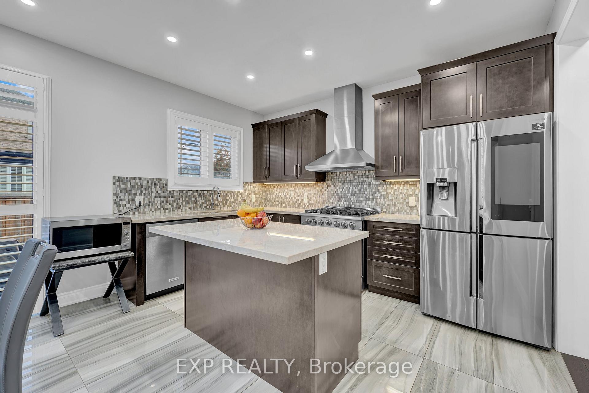 Photo 17 of 146 Whittington Drive, Hamilton, Meadowlands — HOMEH