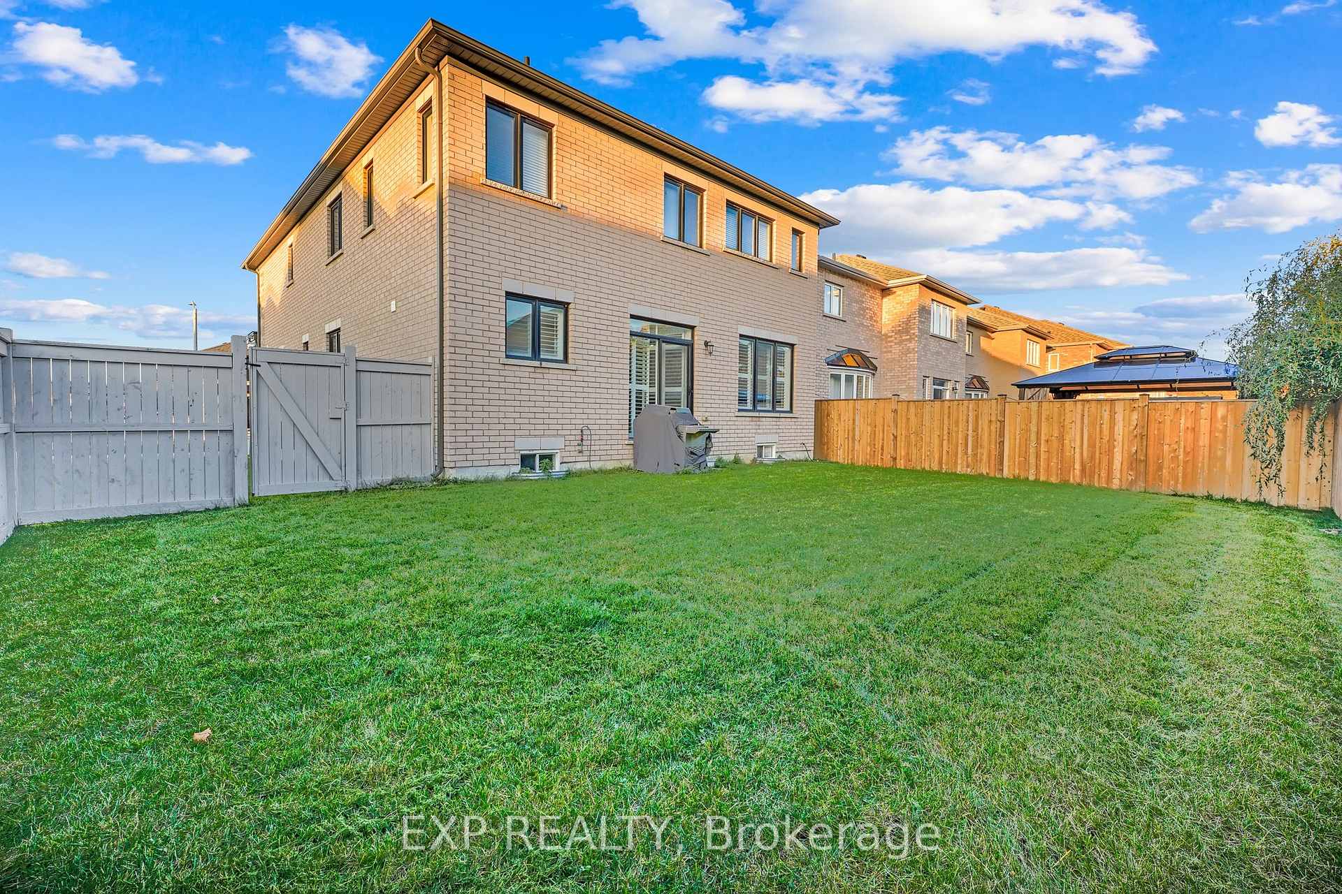 Photo 39 of 146 Whittington Drive, Hamilton, Meadowlands — HOMEH