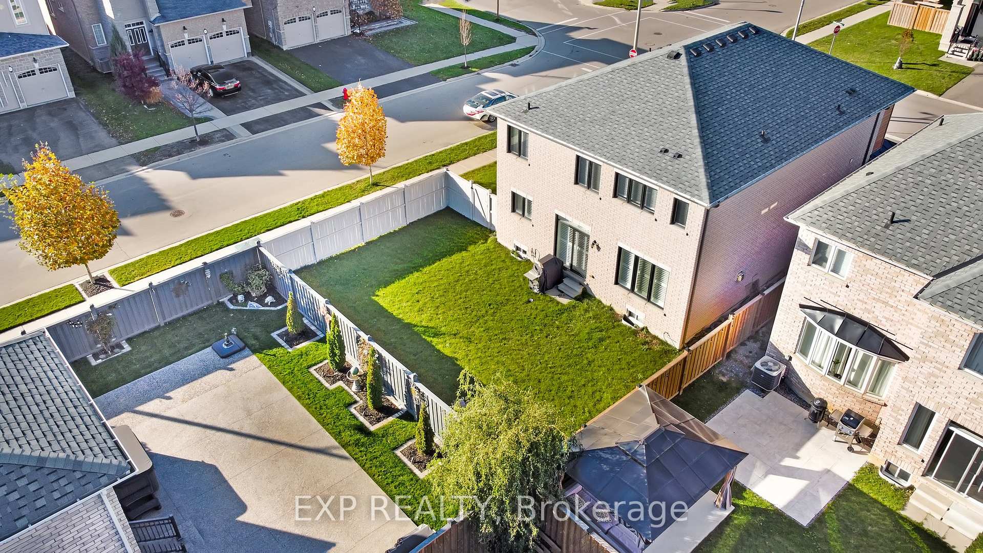 Photo 41 of 146 Whittington Drive, Hamilton, Meadowlands — HOMEH