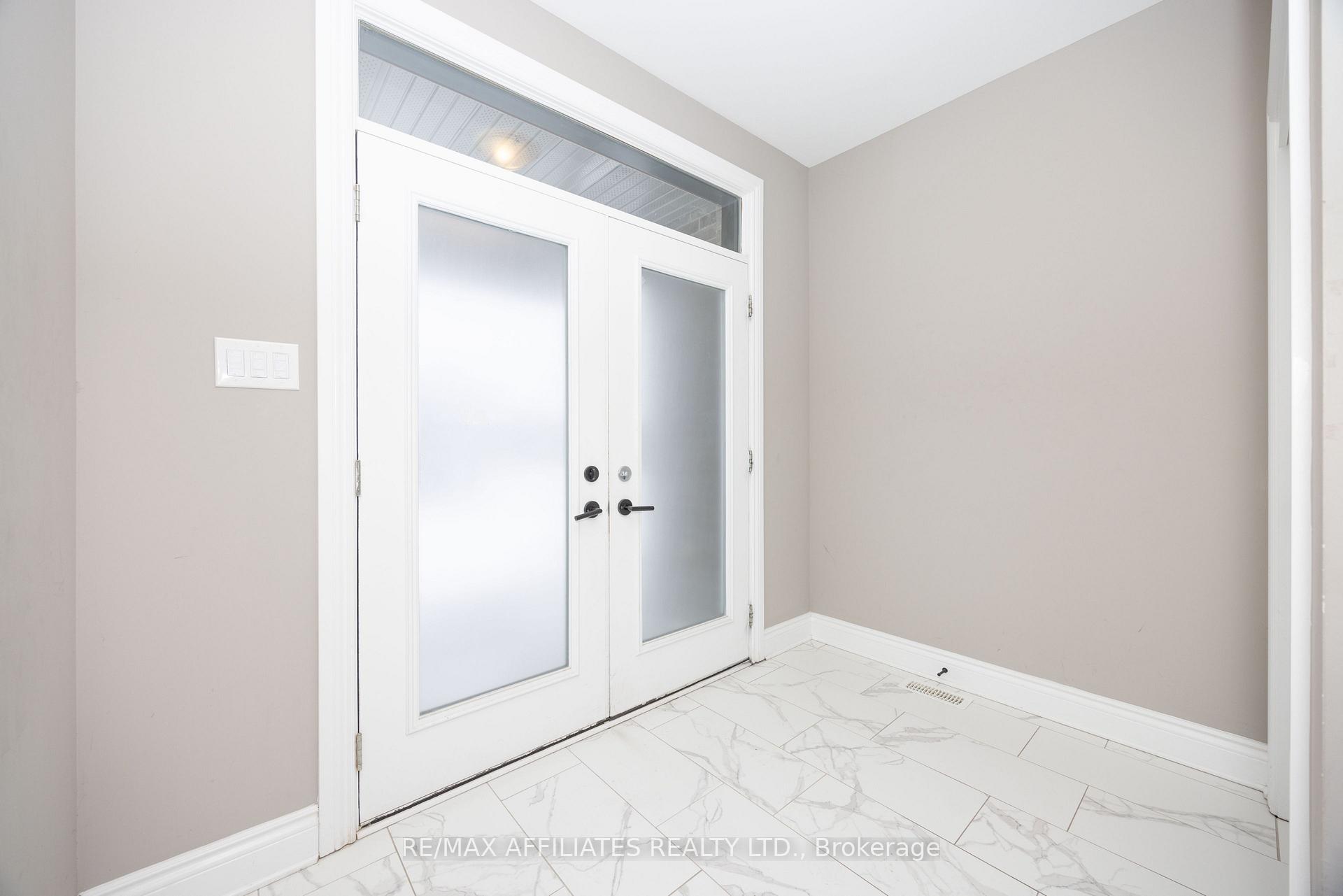 Photo 3 of 30 Salamander Way, Ottawa, Blossom Park/Kemp Park/Findlay Creek — HOMEH