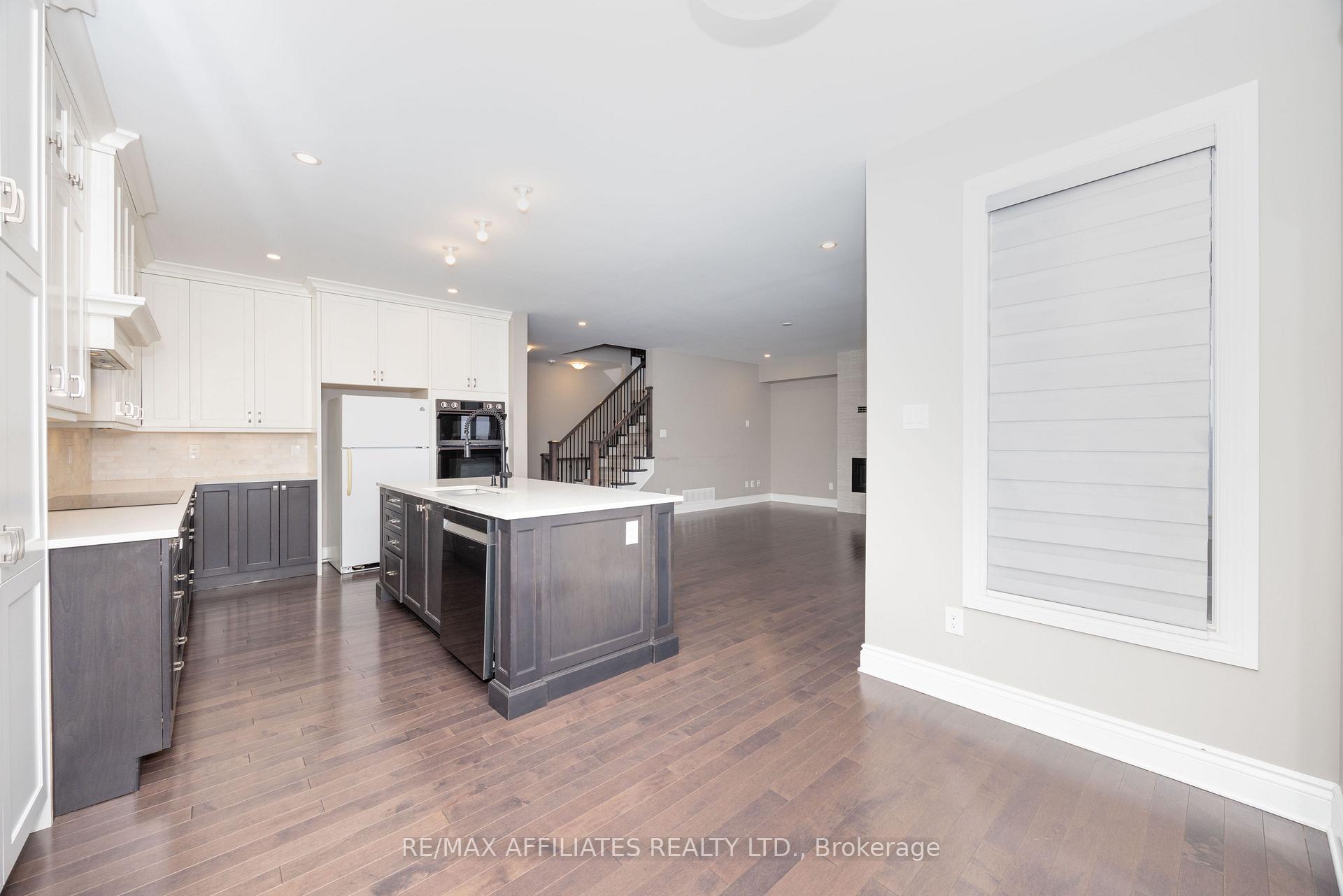 Photo 11 of 30 Salamander Way, Ottawa, Blossom Park/Kemp Park/Findlay Creek — HOMEH