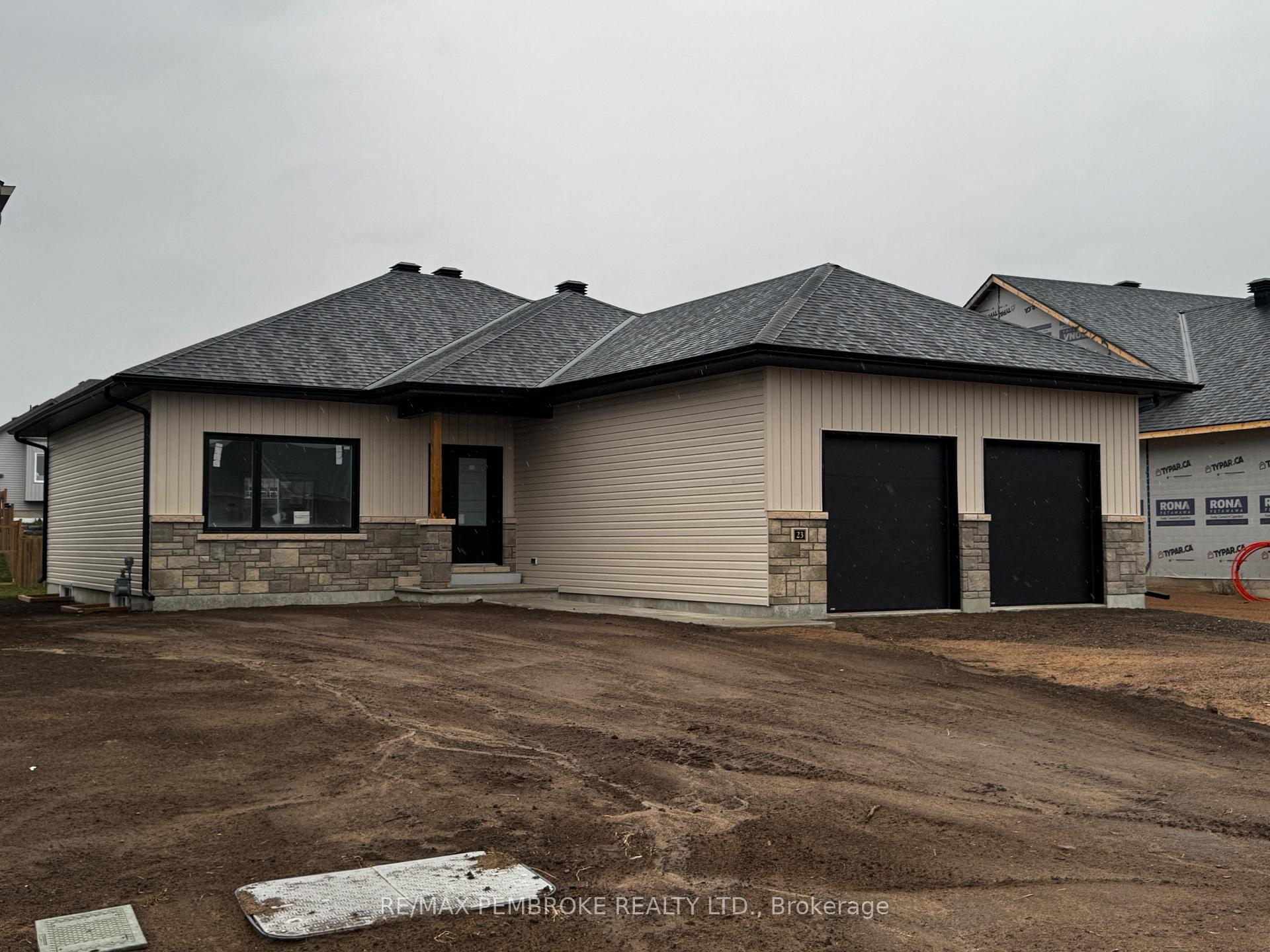 Photo 2 of 23 Jade Avenue, Petawawa — HOMEH