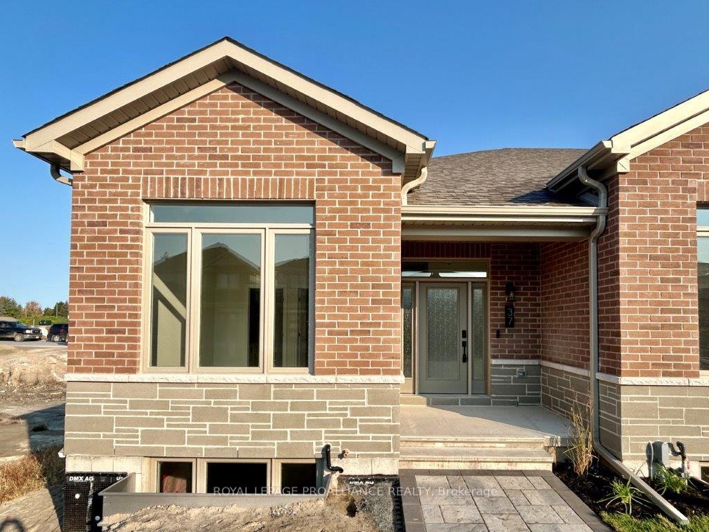 Photo 1 of 37 Athabaska Drive, Belleville, Thurlow Ward — HOMEH