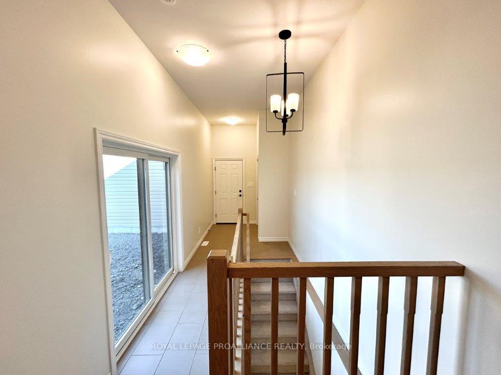 Photo 16 of 37 Athabaska Drive, Belleville, Thurlow Ward — HOMEH
