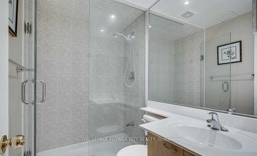 Photo 21 of 35 Legend Lane, Brampton, Fletcher's Creek Village — HOMEH