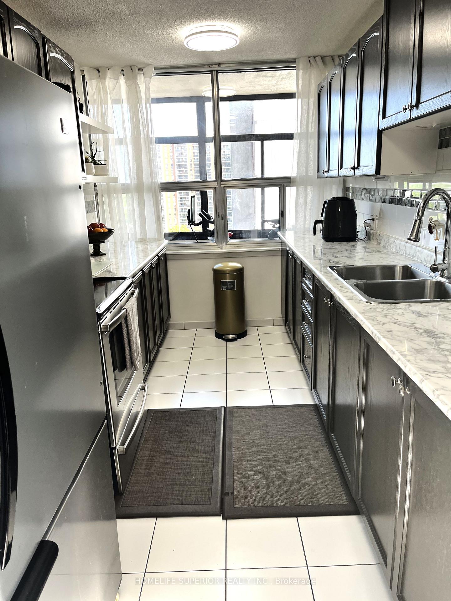 Photo 18 of Unit 1011, 25 Kensington Road, Brampton, Queen Street Corridor — HOMEH