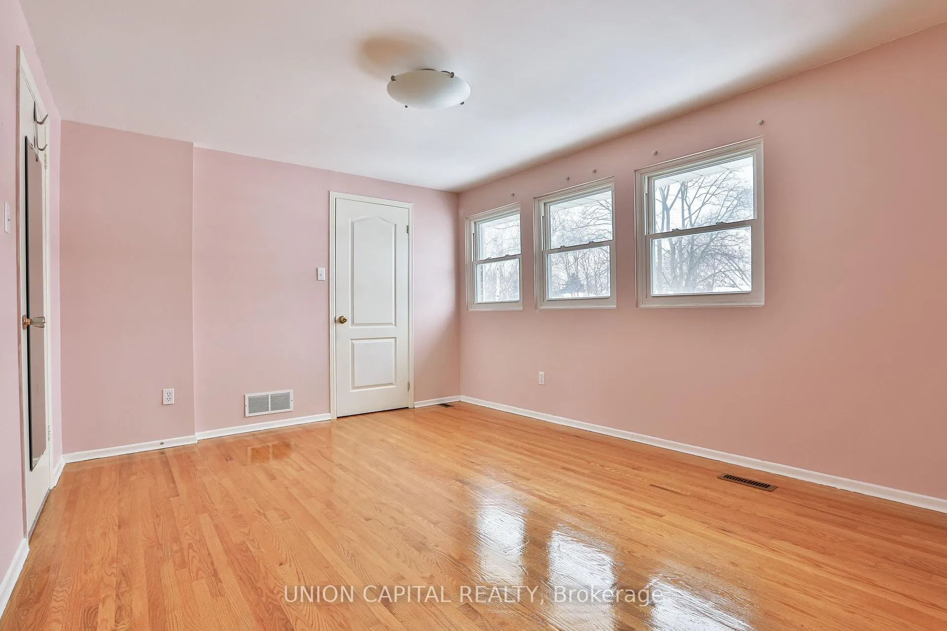 Photo 18 of 86 Carondale Crescent, Scarborough, L'Amoreaux — HOMEH