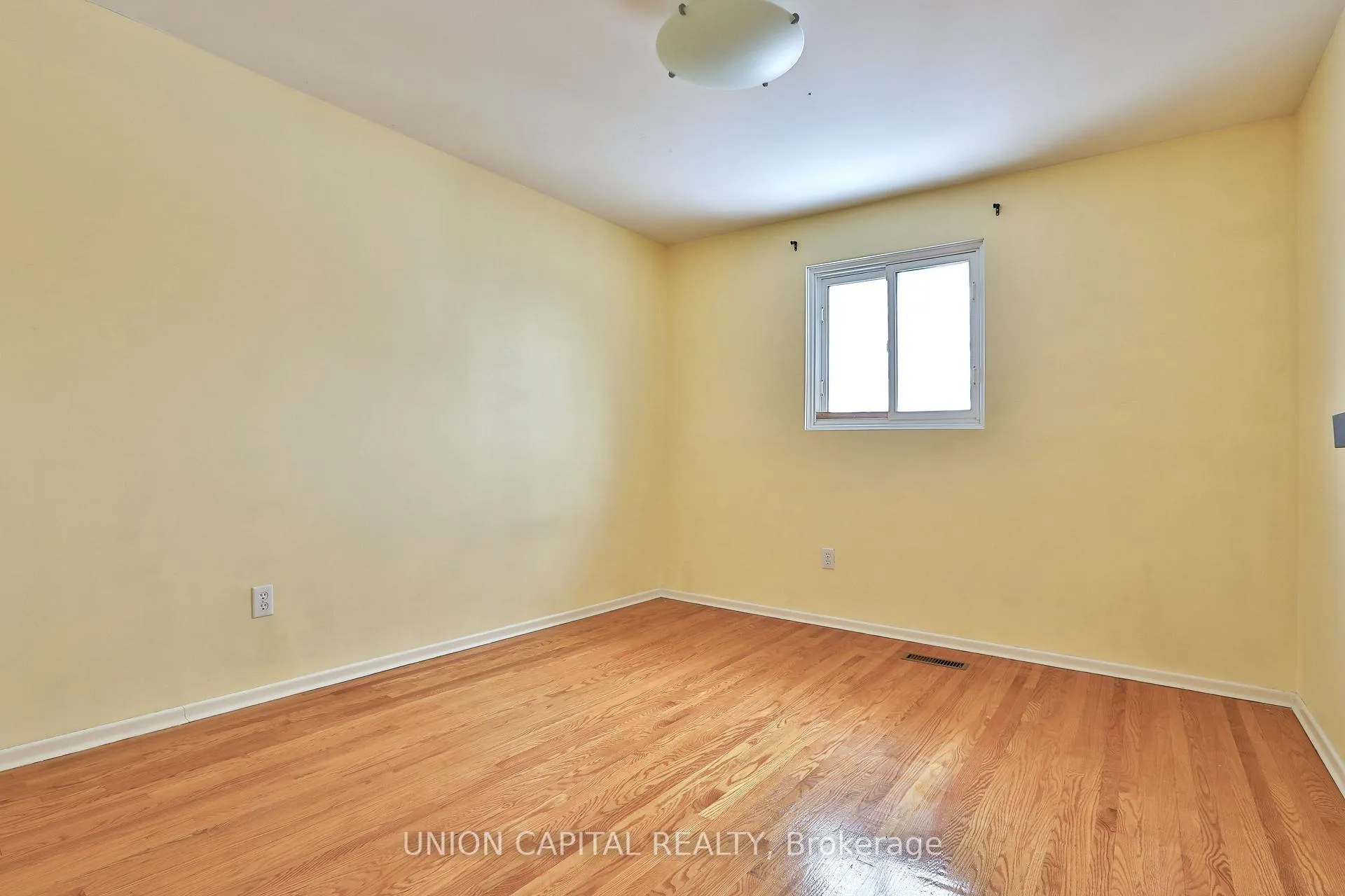 Photo 24 of 86 Carondale Crescent, Scarborough, L'Amoreaux — HOMEH