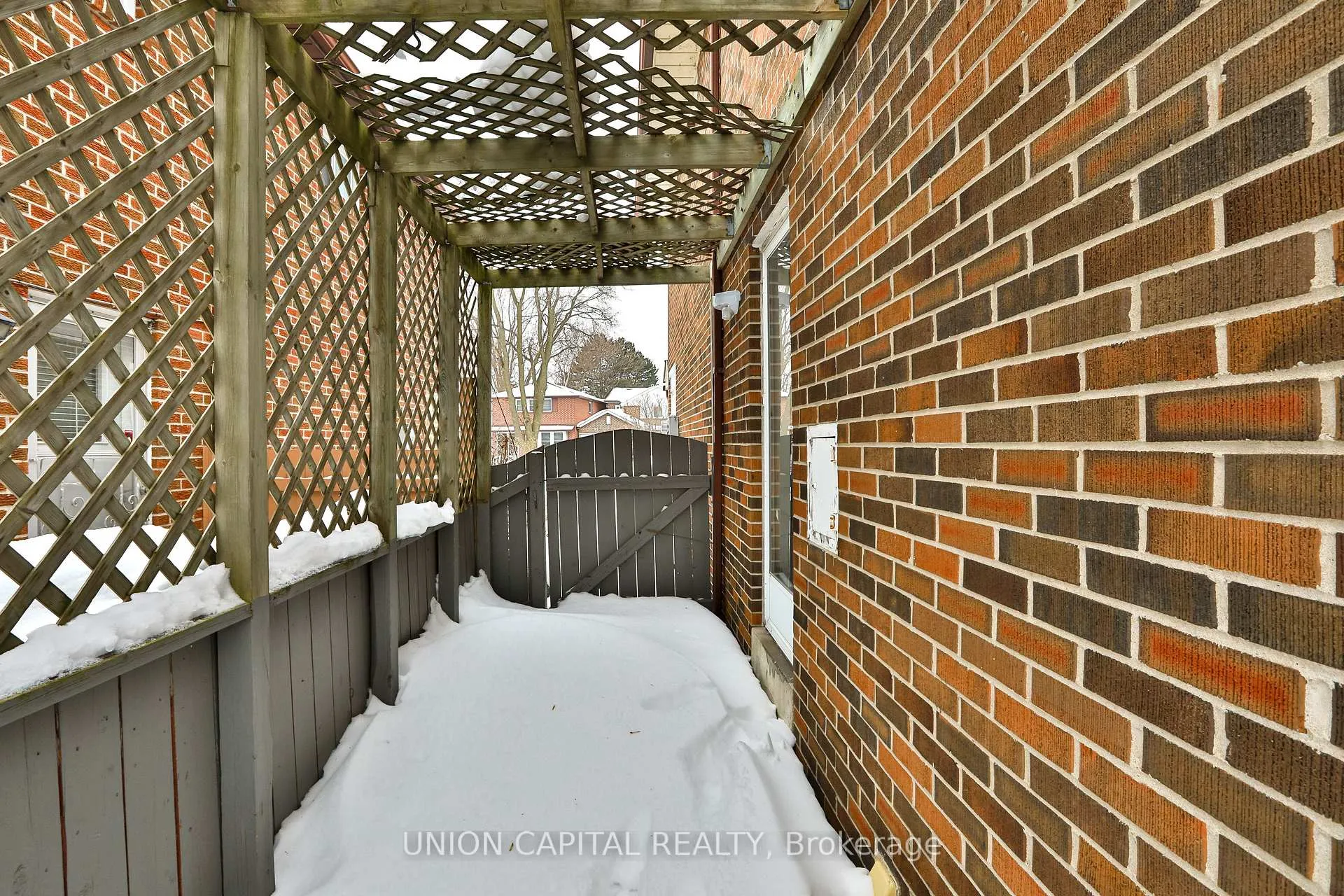 Photo 33 of 86 Carondale Crescent, Scarborough, L'Amoreaux — HOMEH