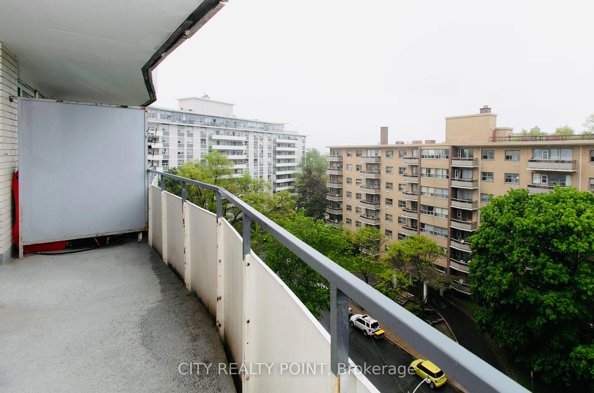 Photo 16 of Unit 702, 10 Shallmar Boulevard, Toronto, Forest Hill North — HOMEH