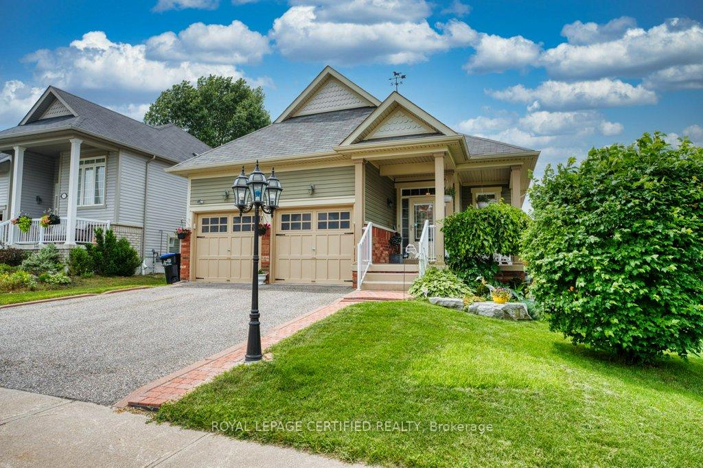 Photo 3 of 30 Christy Drive, Wasaga Beach — HOMEH