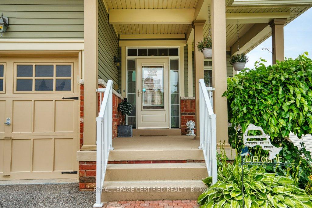 Photo 4 of 30 Christy Drive, Wasaga Beach — HOMEH