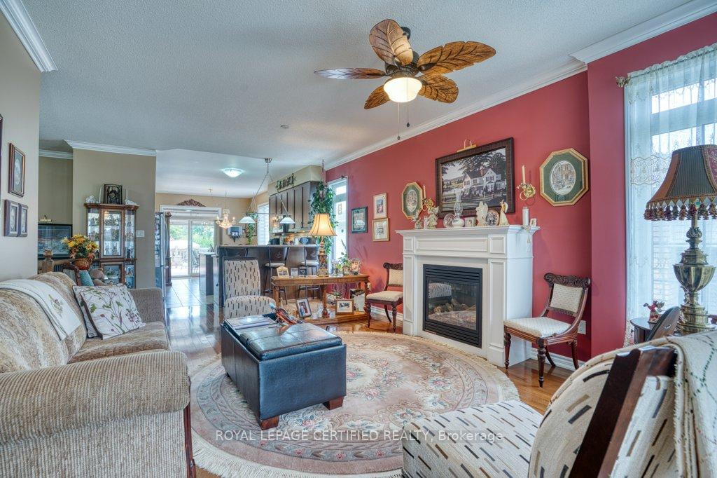 Photo 6 of 30 Christy Drive, Wasaga Beach — HOMEH