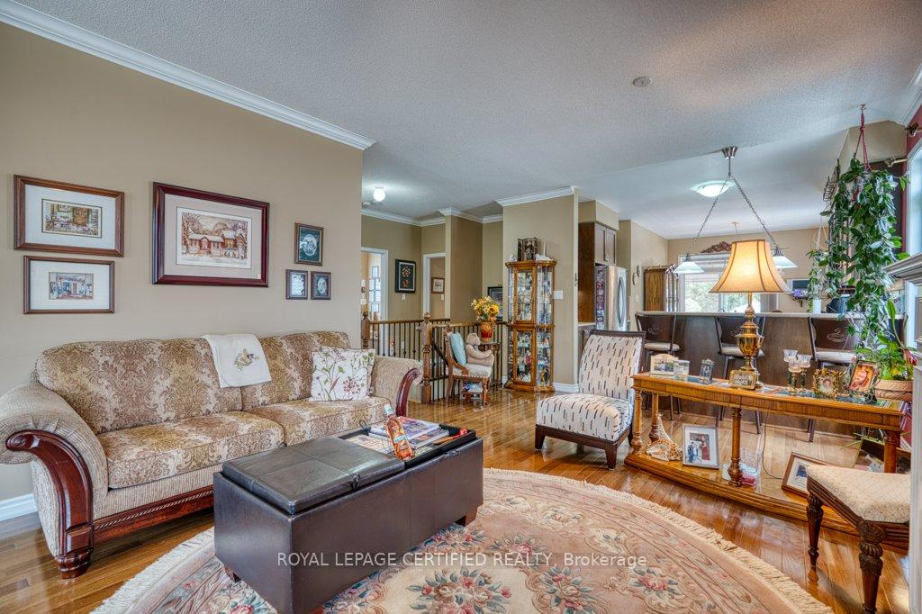 Photo 8 of 30 Christy Drive, Wasaga Beach — HOMEH