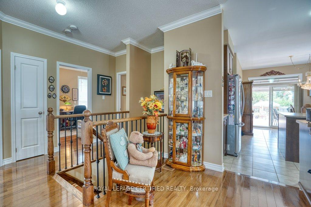 Photo 13 of 30 Christy Drive, Wasaga Beach — HOMEH