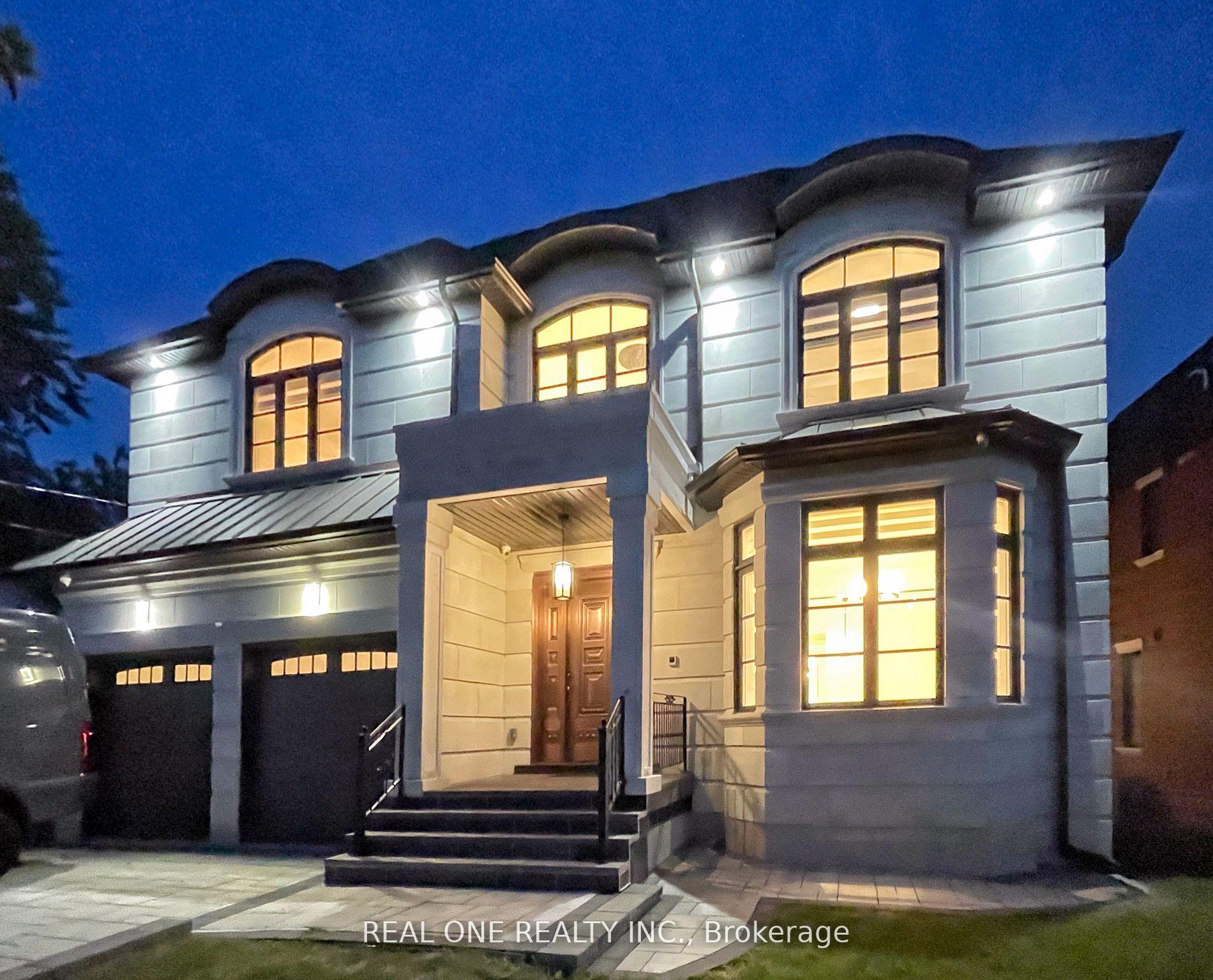 Photo 3 of 46 Hughson Drive, Markham, Buttonville — HOMEH