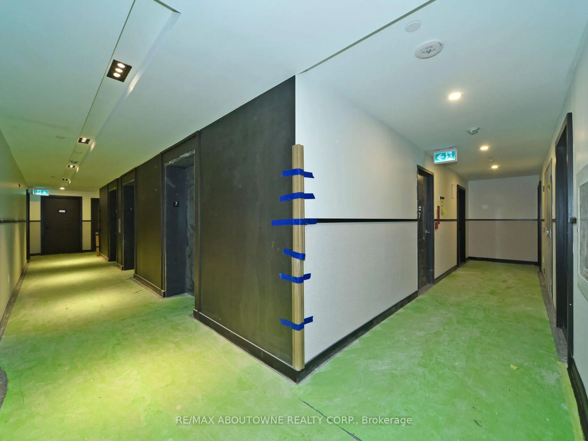 Photo 8 of Unit 711, 10 Abeja Street, Vaughan, Concord — HOMEH