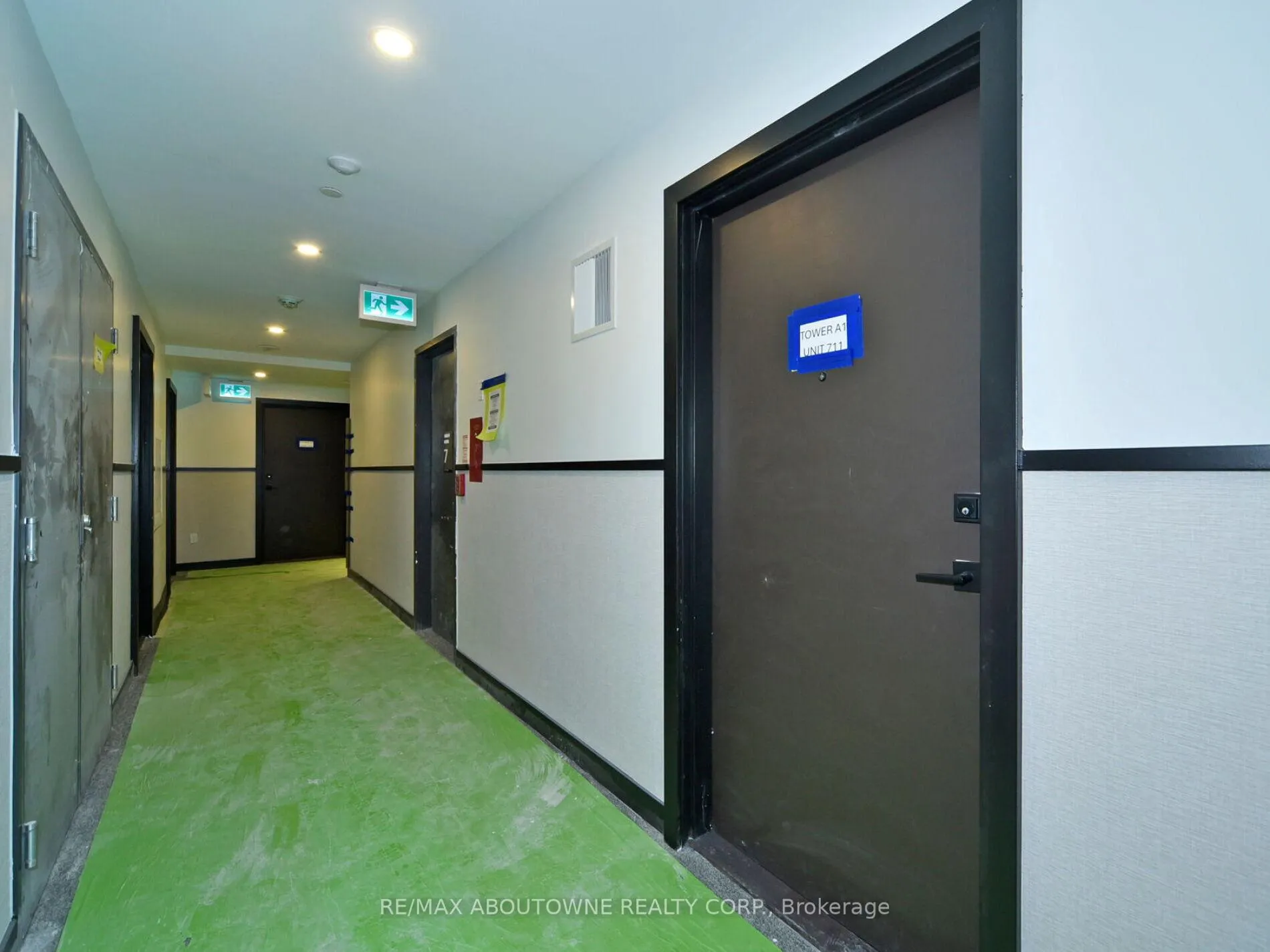 Photo 9 of Unit 711, 10 Abeja Street, Vaughan, Concord — HOMEH