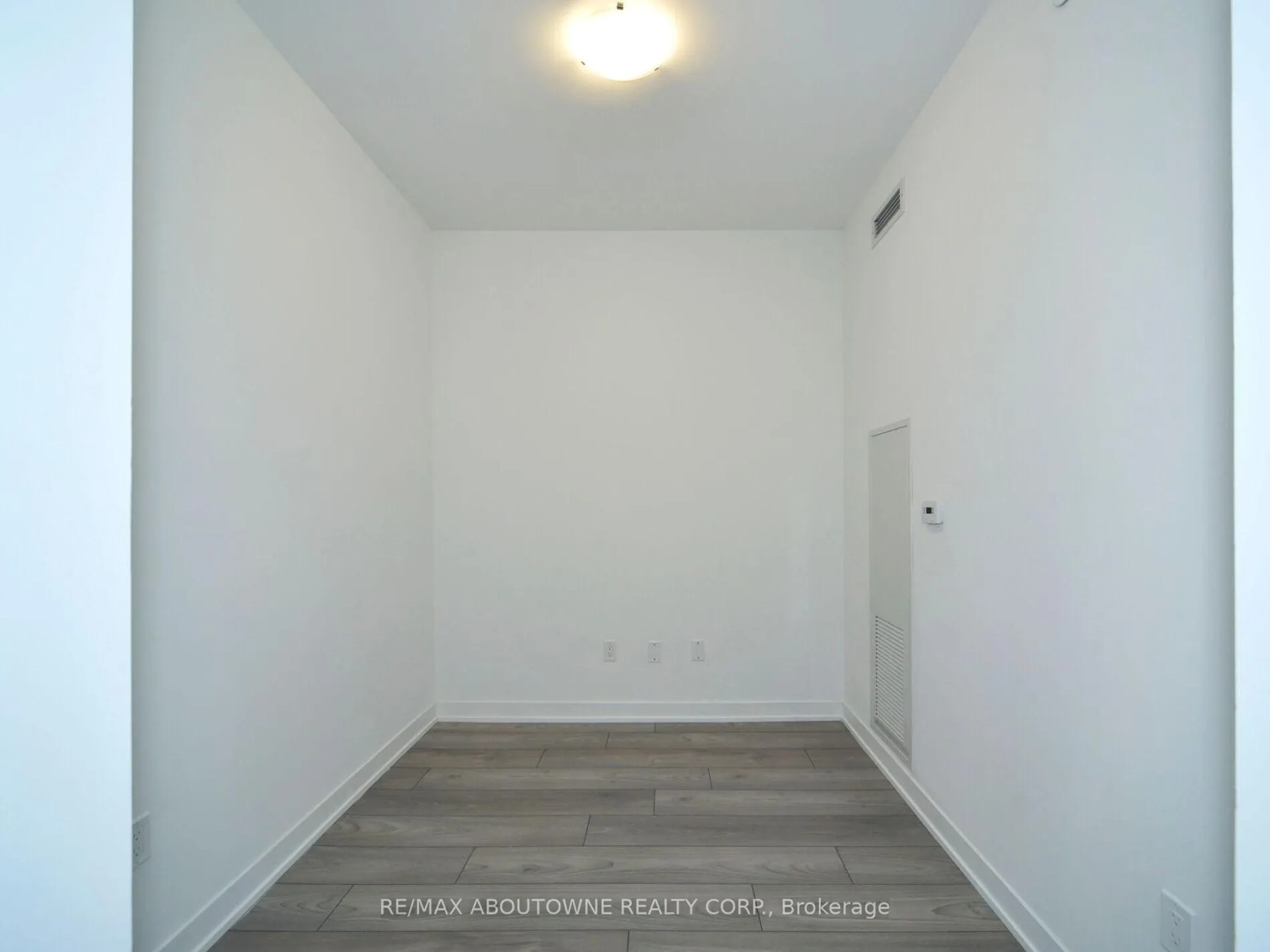 Photo 12 of Unit 711, 10 Abeja Street, Vaughan, Concord — HOMEH