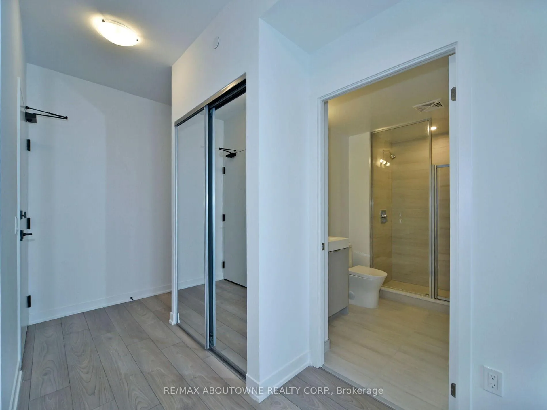 Photo 20 of Unit 711, 10 Abeja Street, Vaughan, Concord — HOMEH
